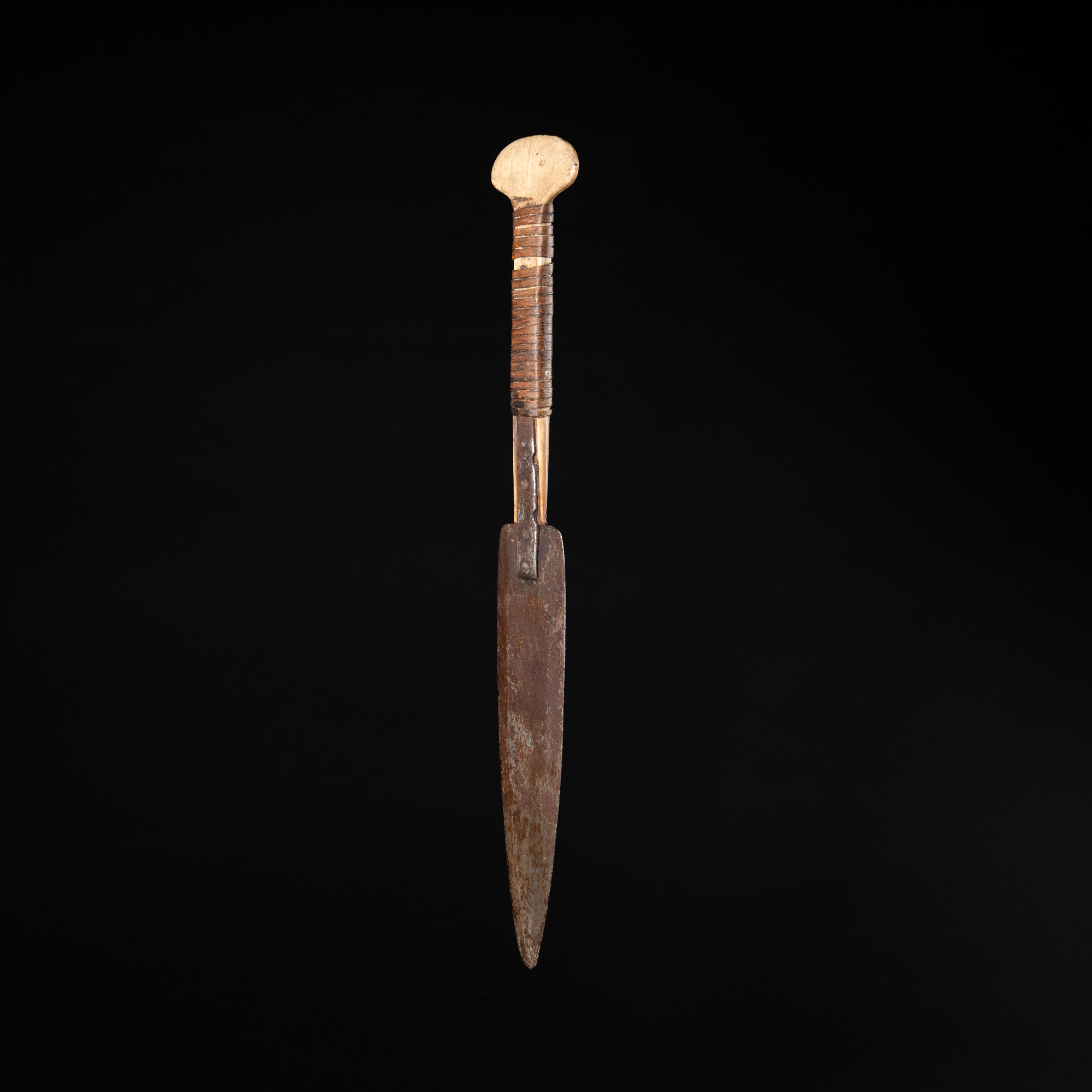 Eskimo Dagger_03_side.png