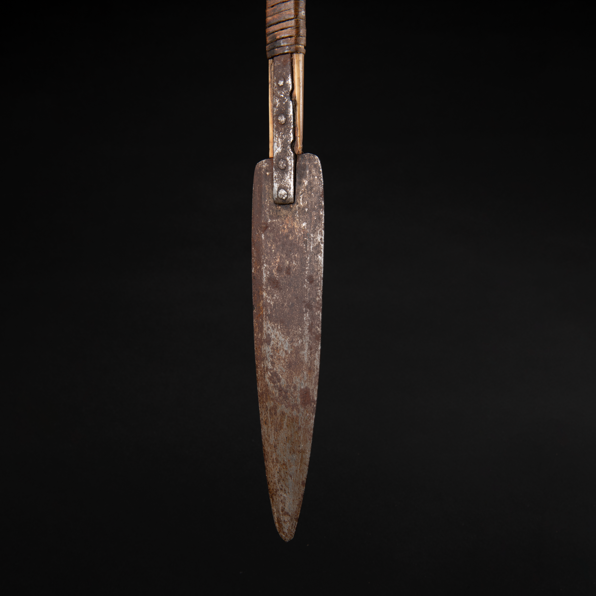 Eskimo Dagger_Detail_07.png