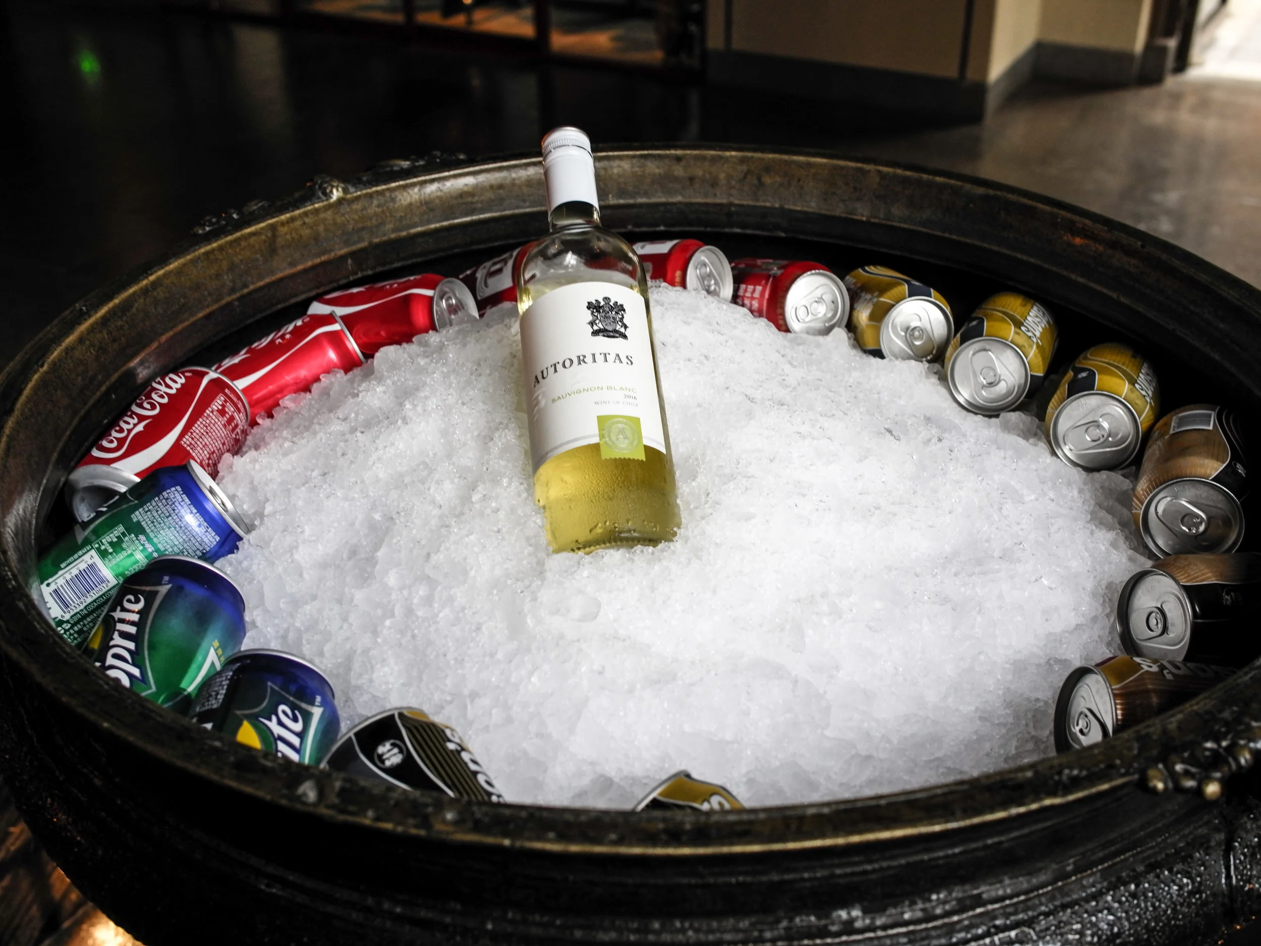 Shambhala Lounge - happy hours