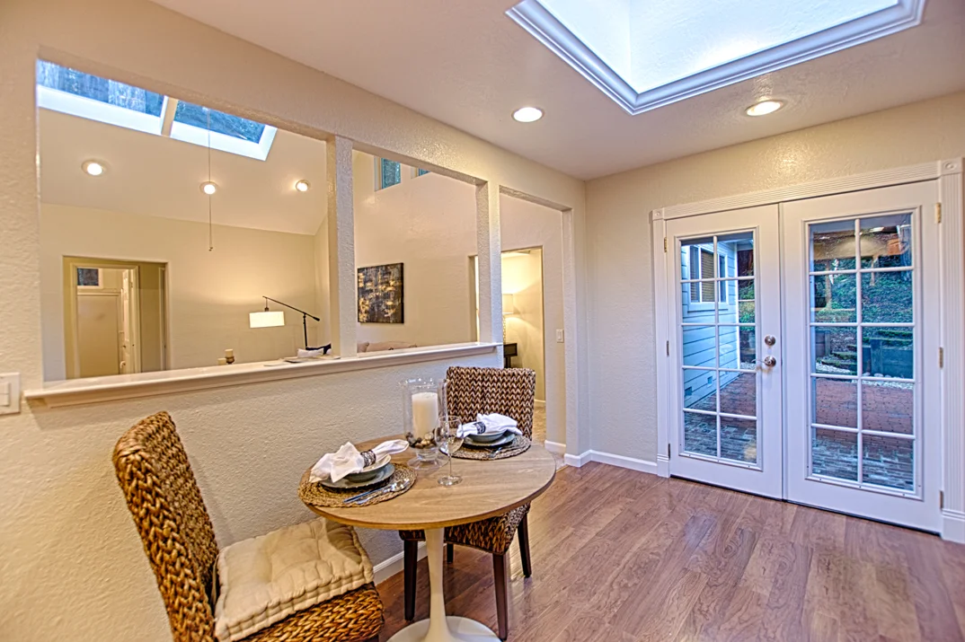 Kitchen_Dining Area.jpg