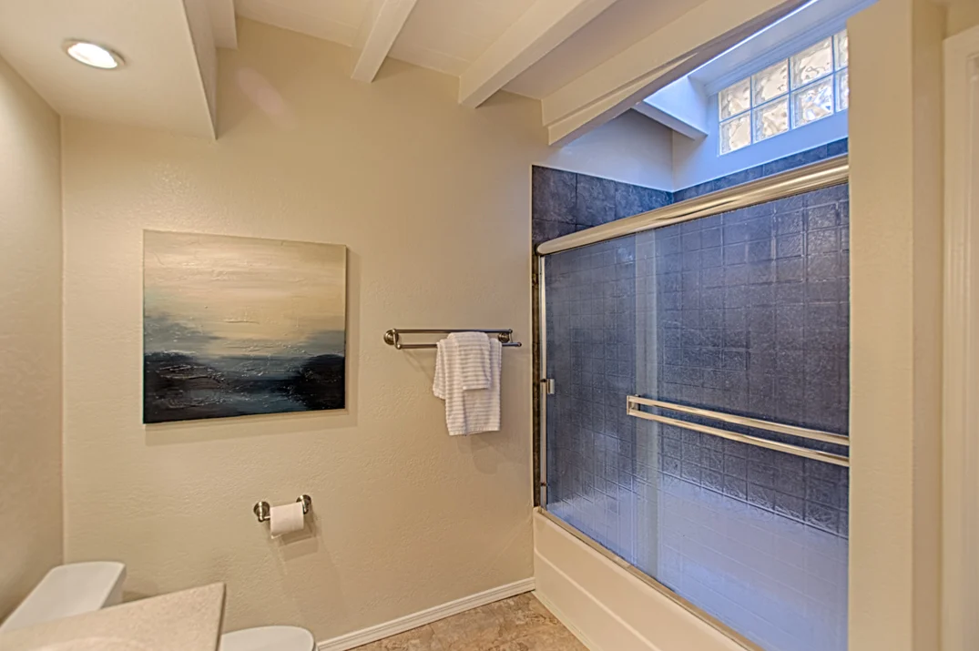 Master Bathroom.jpg