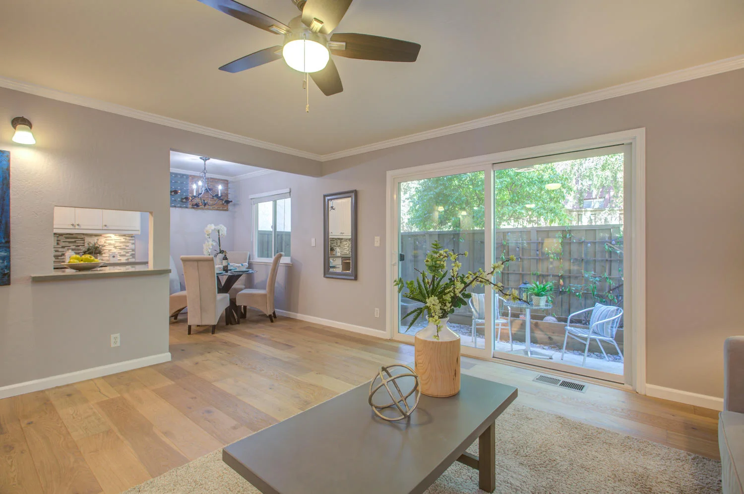 14245 Lora Dr Unit 10 Los-large-006-1-Living Room-1500x997-72dpi.jpg