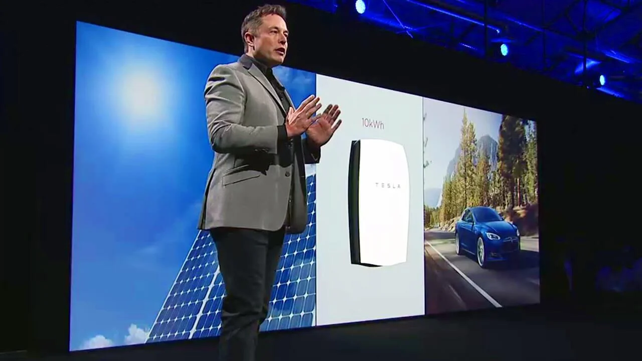 Elon Musk Powerwall presentation Tesla COMPRESSED.jpg