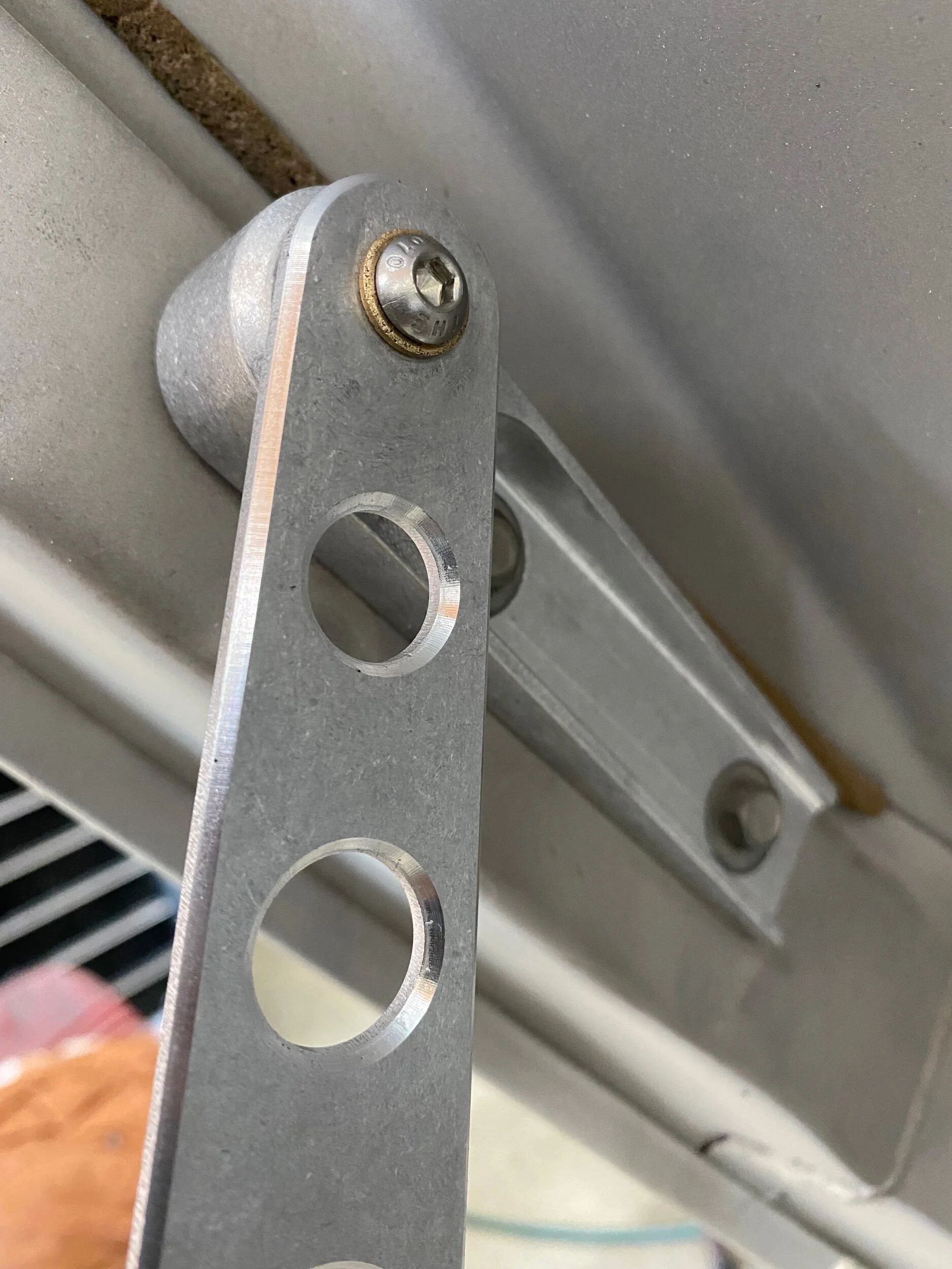 F06C44F1-0F9C-4D5C-9BDD-18C5FF4311DD