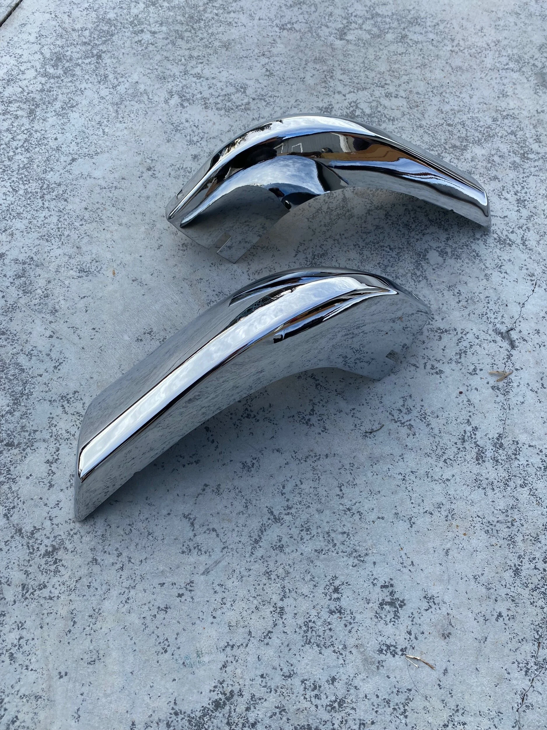 6AC9099F-9299-44E3-9F85-0E0495FA2B8E