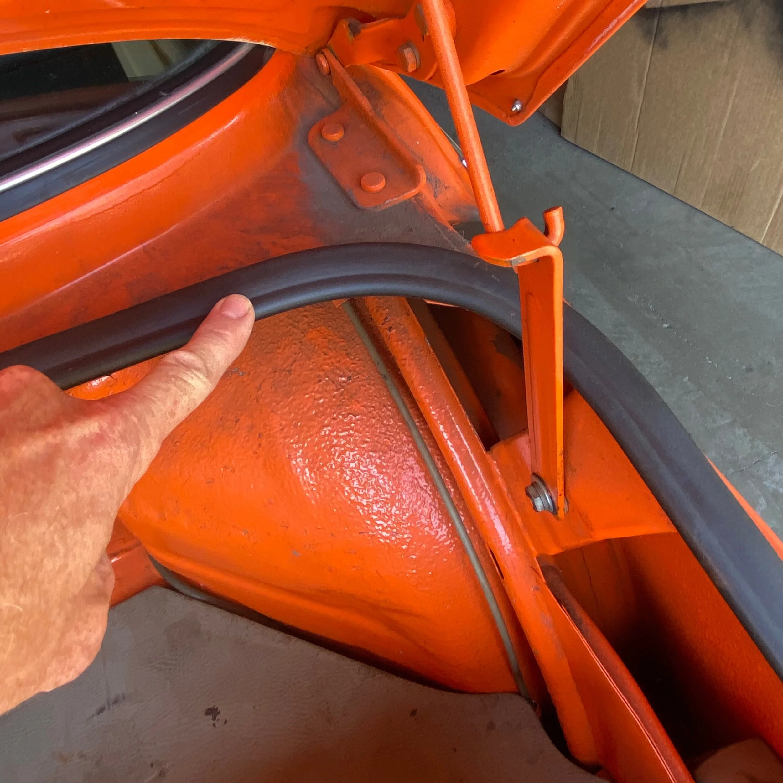 9B7064CF-A918-45EB-92AF-684C61357EDB