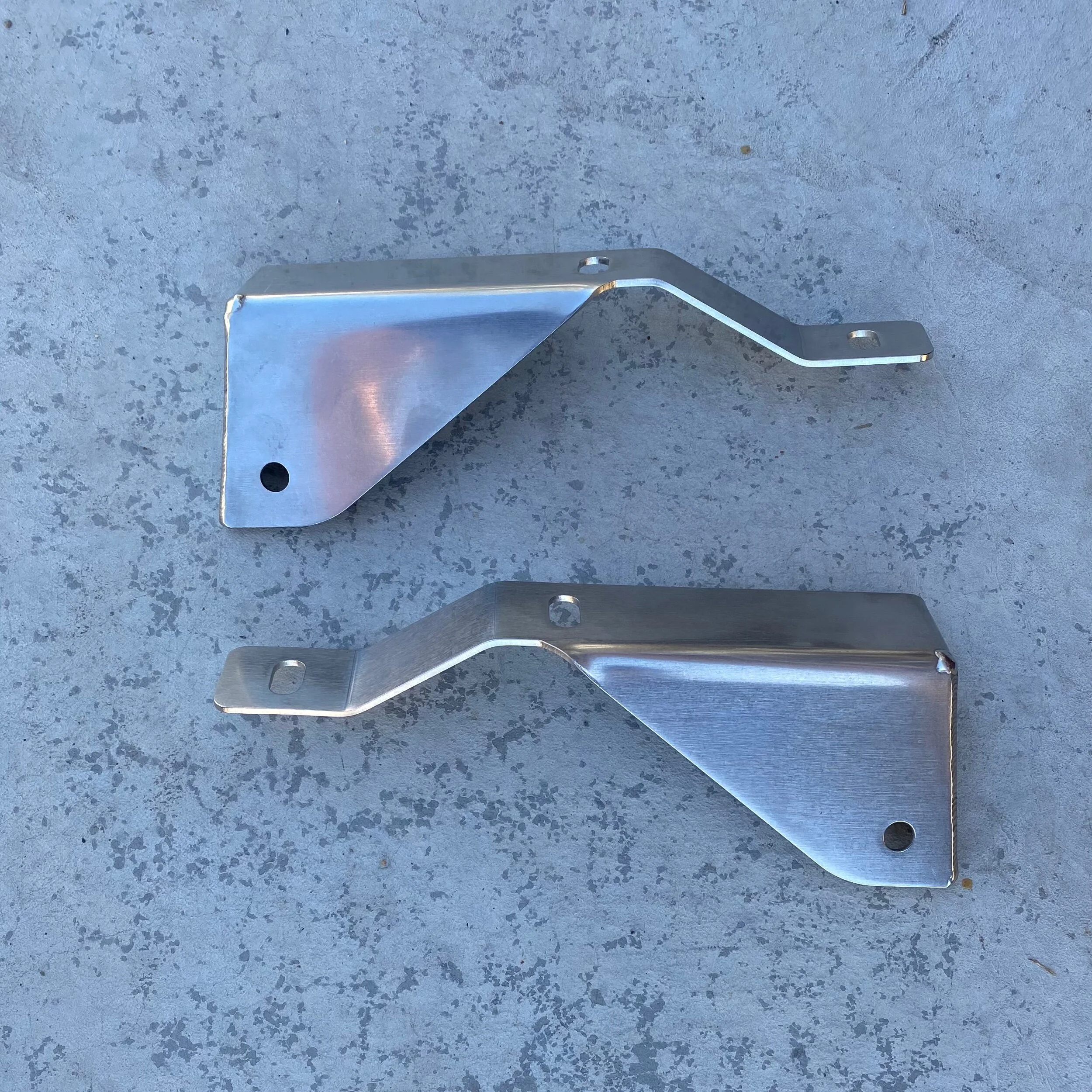 30B5A1D2-D8B8-49EE-B4DE-B7A8F201629F