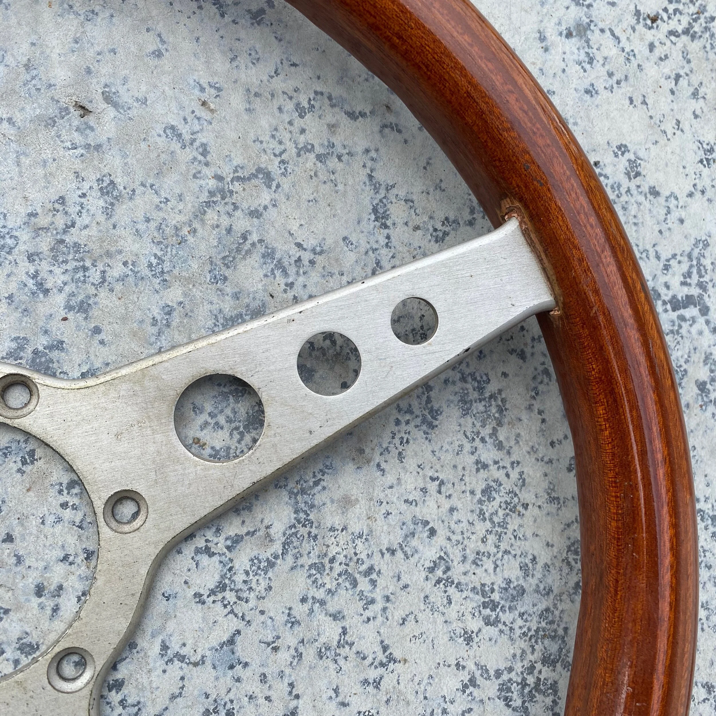 7D647965-50BA-411D-86EF-F3F439241DDE