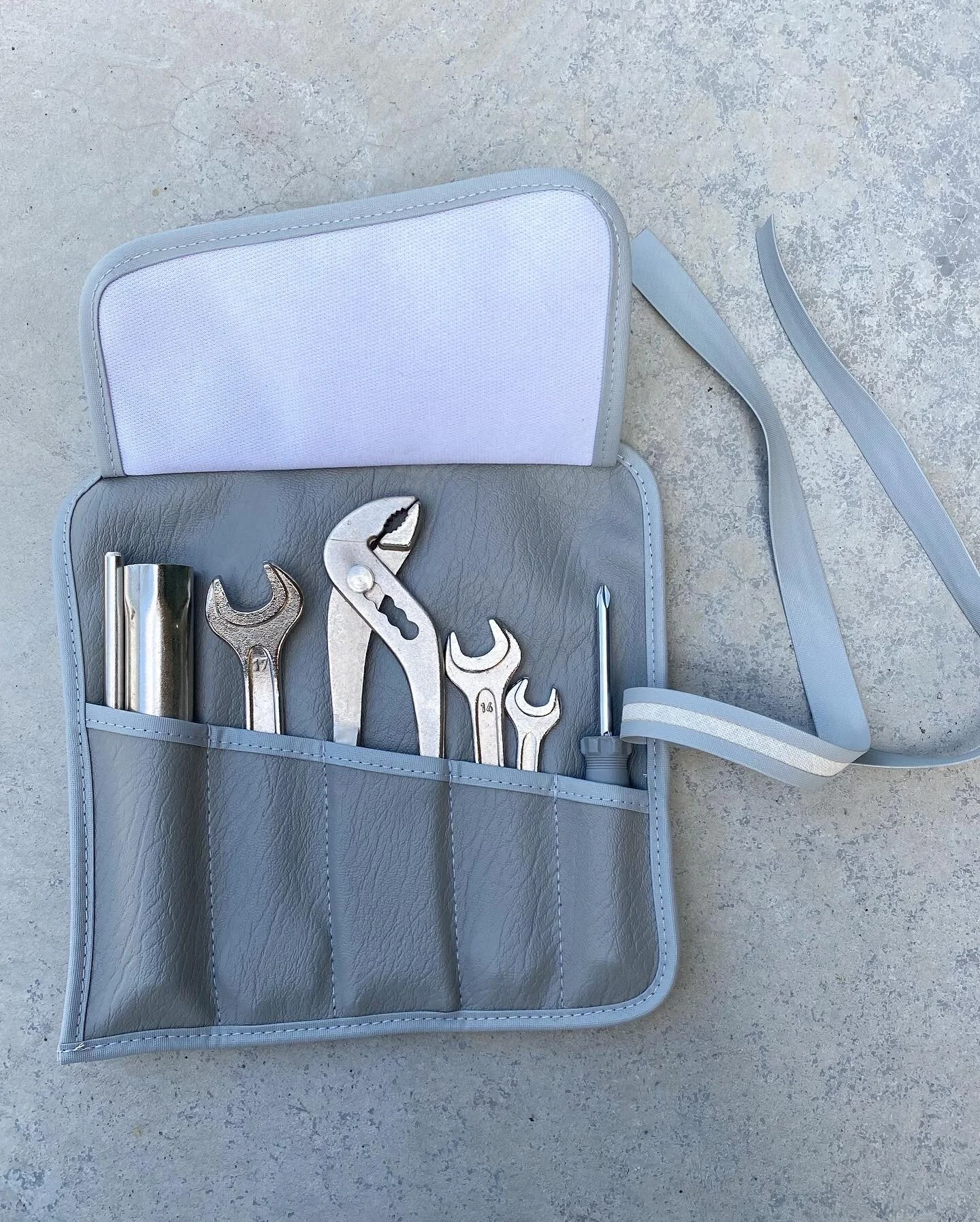 182129C2-4D13-455B-8CD5-8C585438B928