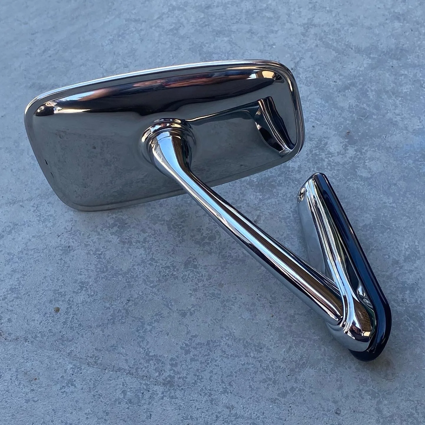 F6A82B32-F6EA-4DFB-AAFF-C6E5E41C9508