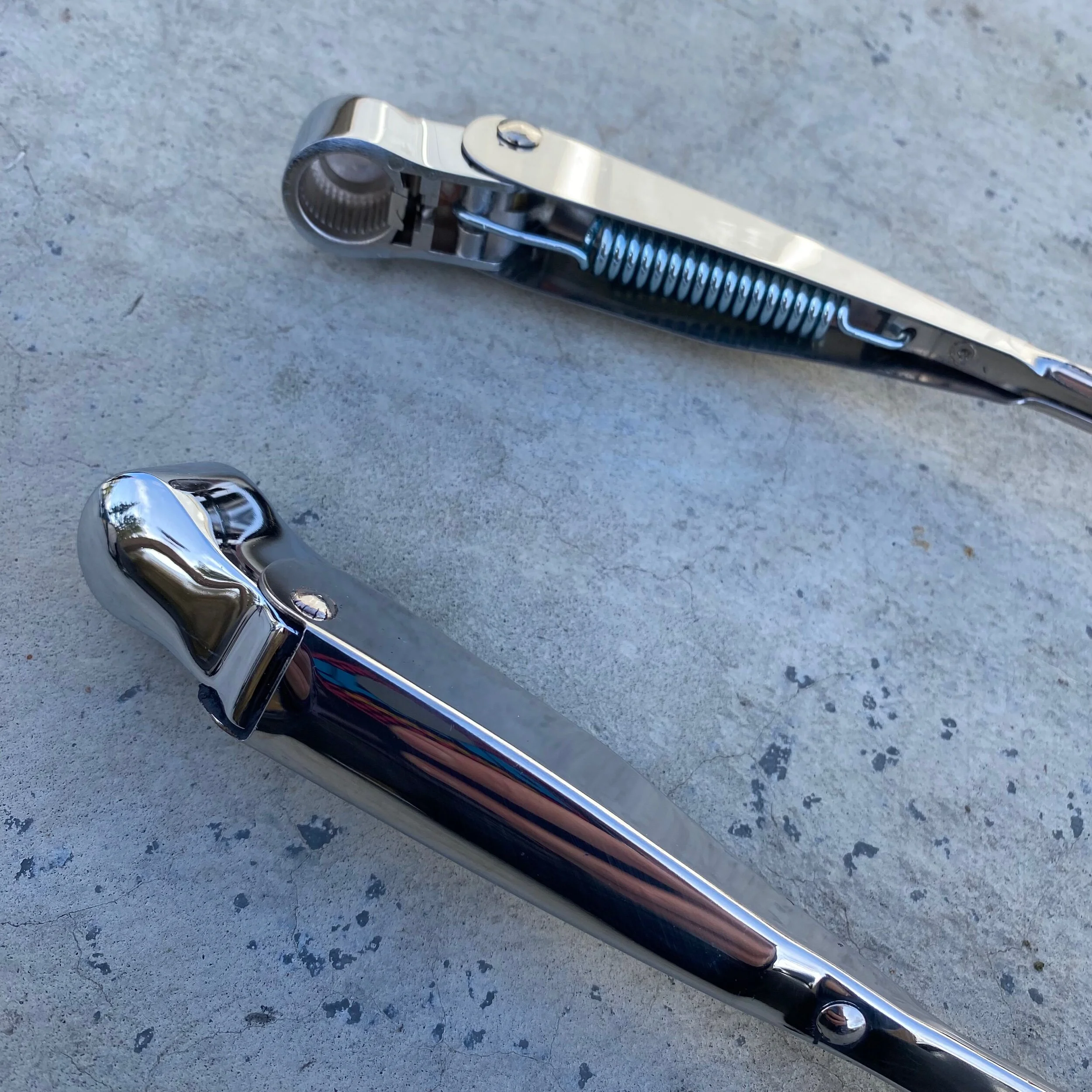 DF0305F9-E0C8-42E4-AC04-709521D1C14D