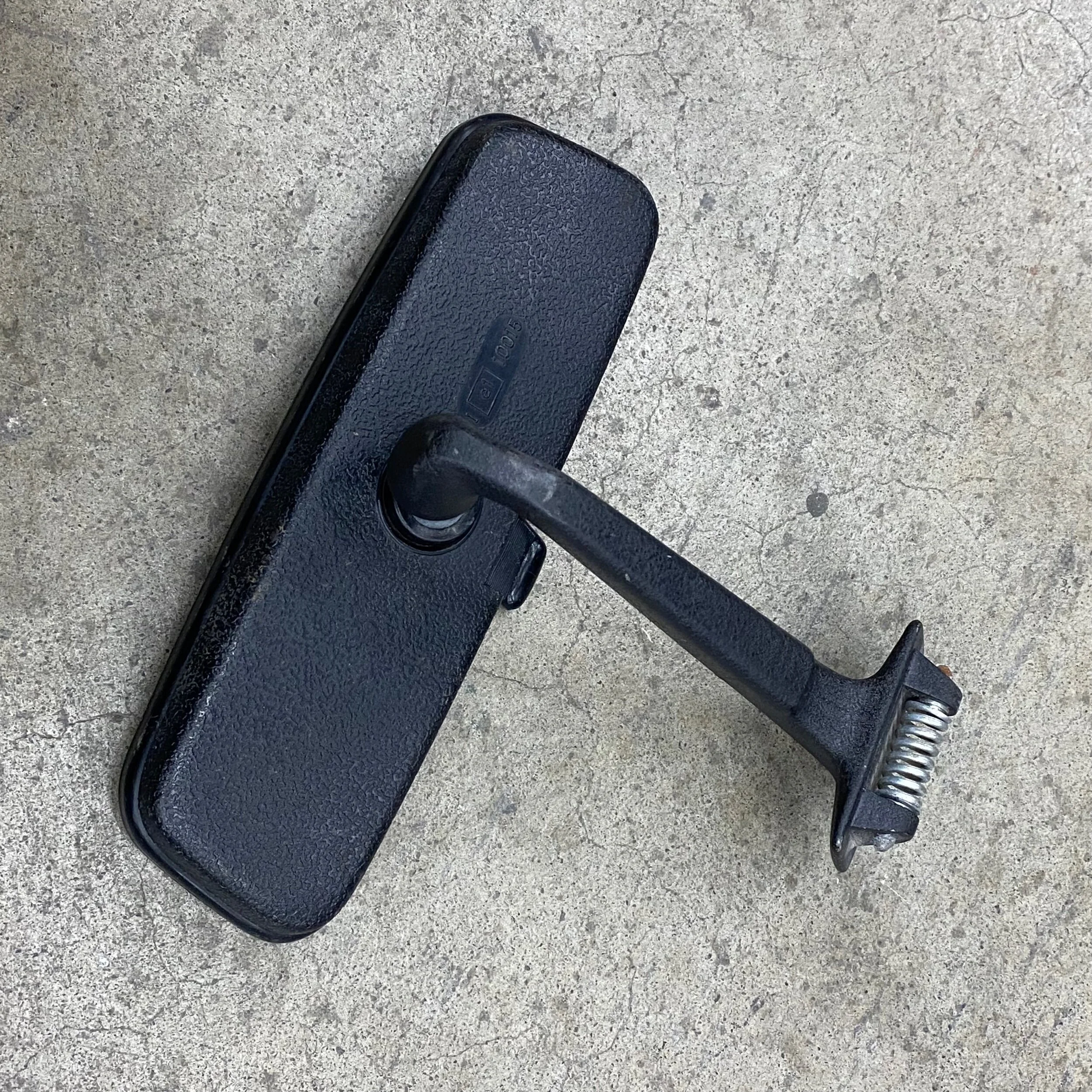 B3582E03-3534-48D0-8C16-8787788A9884