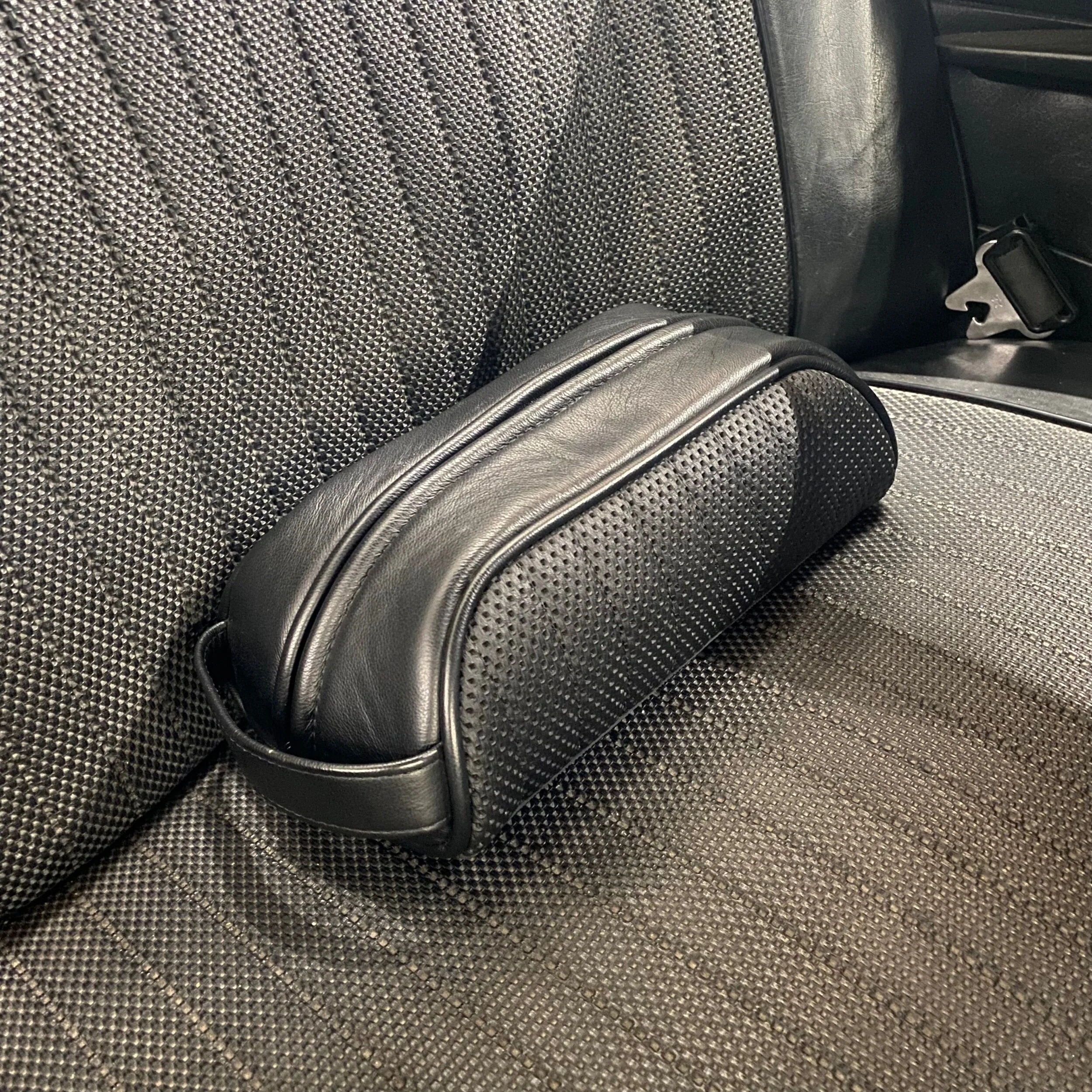 9CF4F62F-9DCE-455C-8B77-9D8E0580D3AF