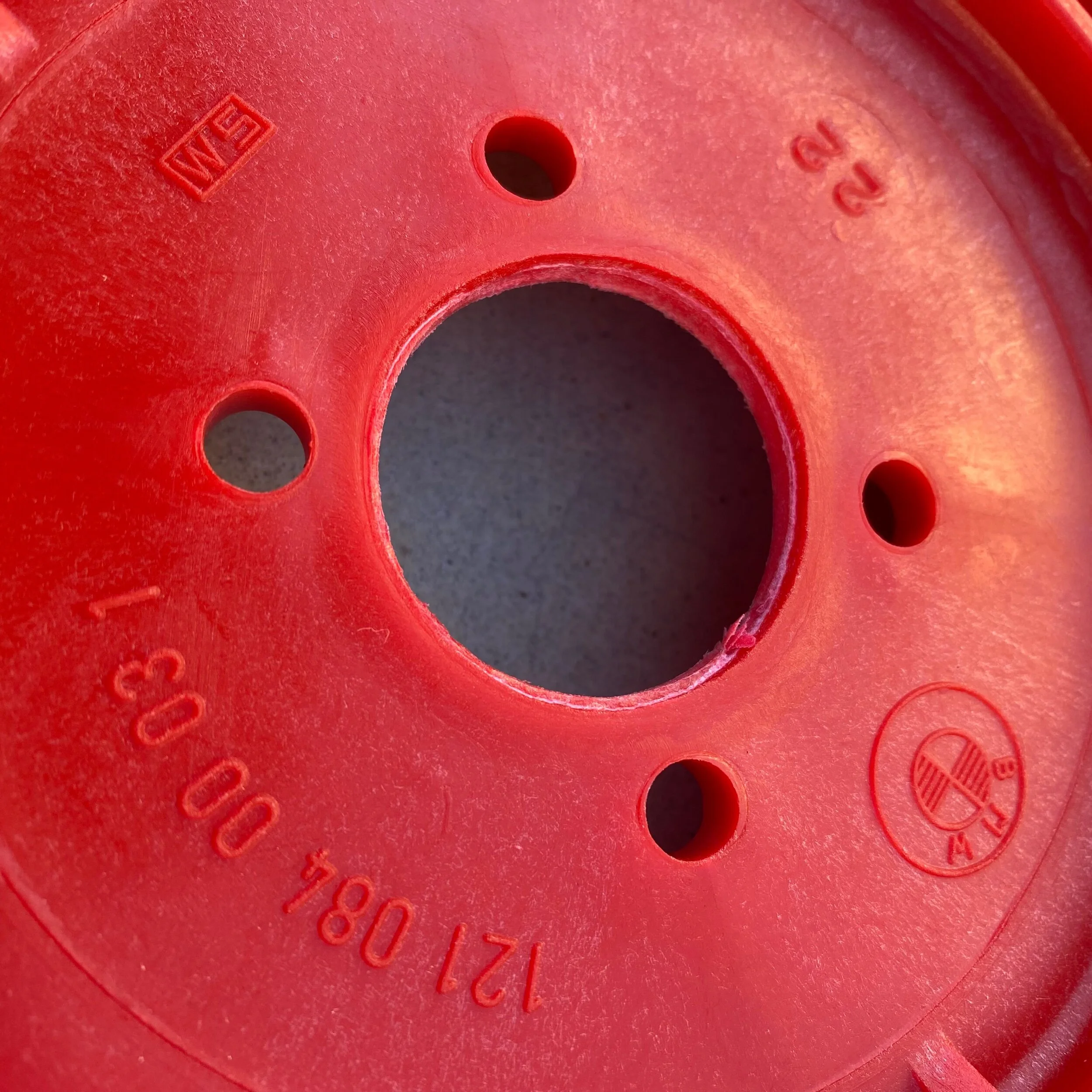 12429CD3-EFF9-414F-B7F2-EC28F2AB0102