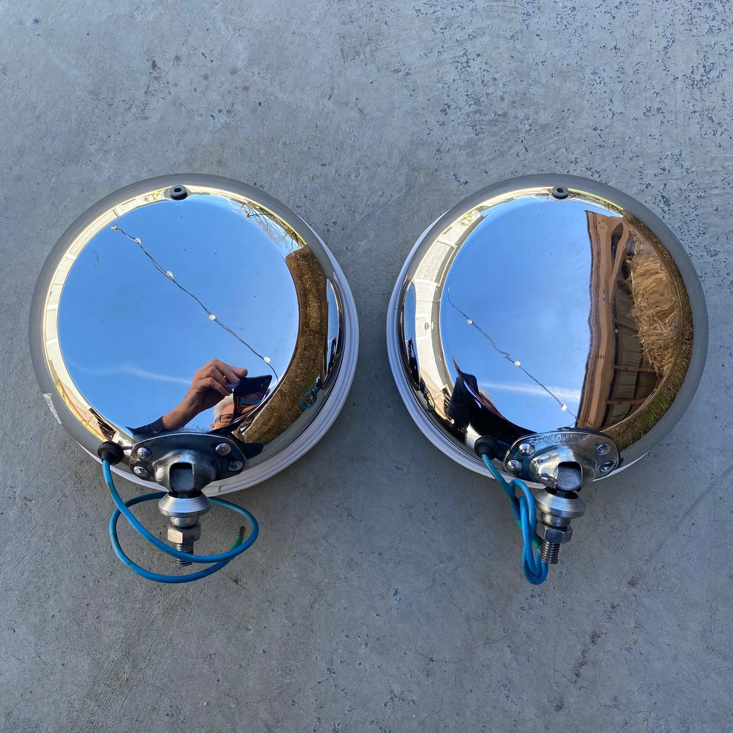 29F669F2-74C2-4F44-AAB2-33A79A4D88D7