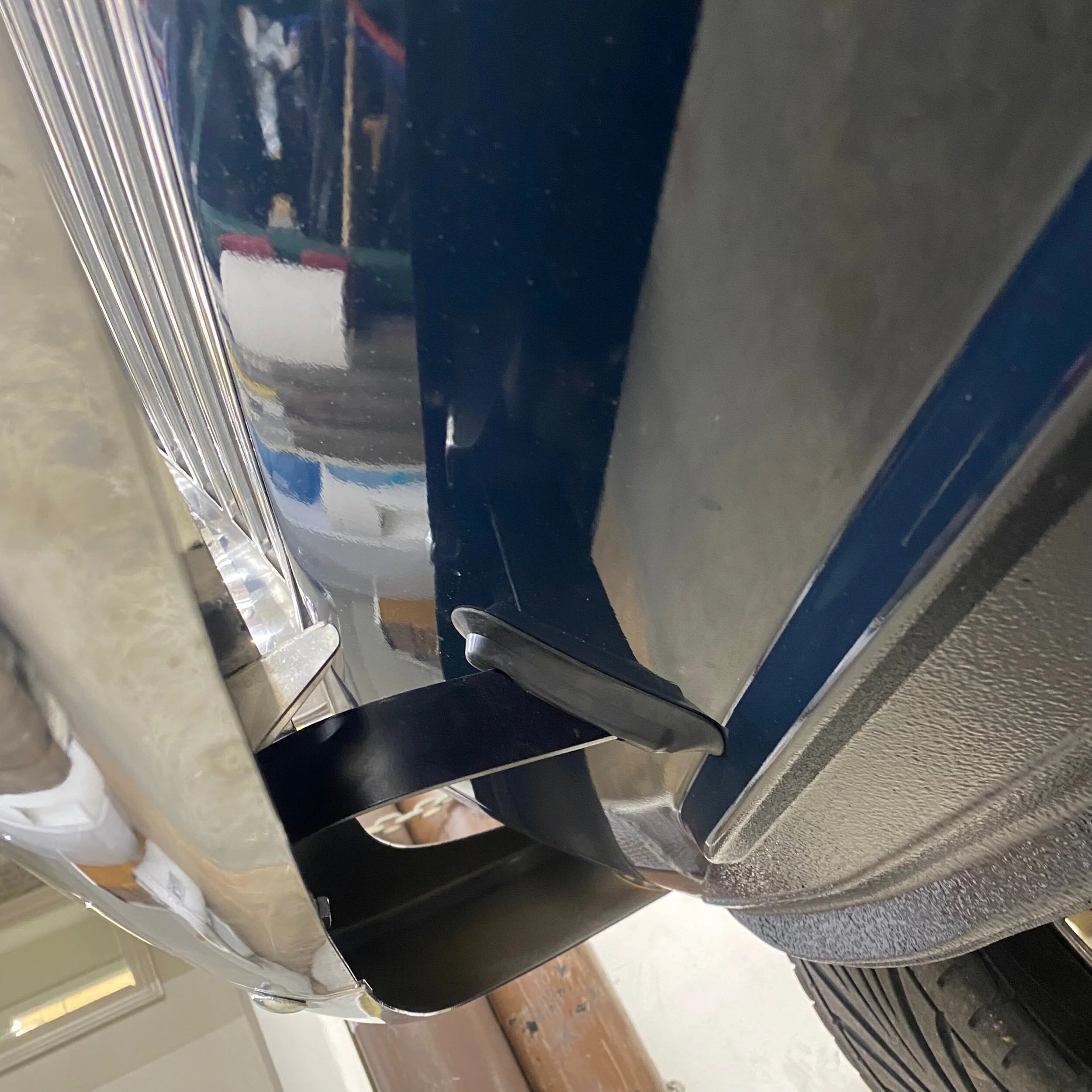 98B17FE8-9100-4FFA-8992-FC6F2FDF9E7A