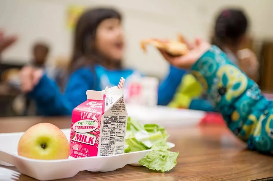 GettyImages_SchoolFood.jpg