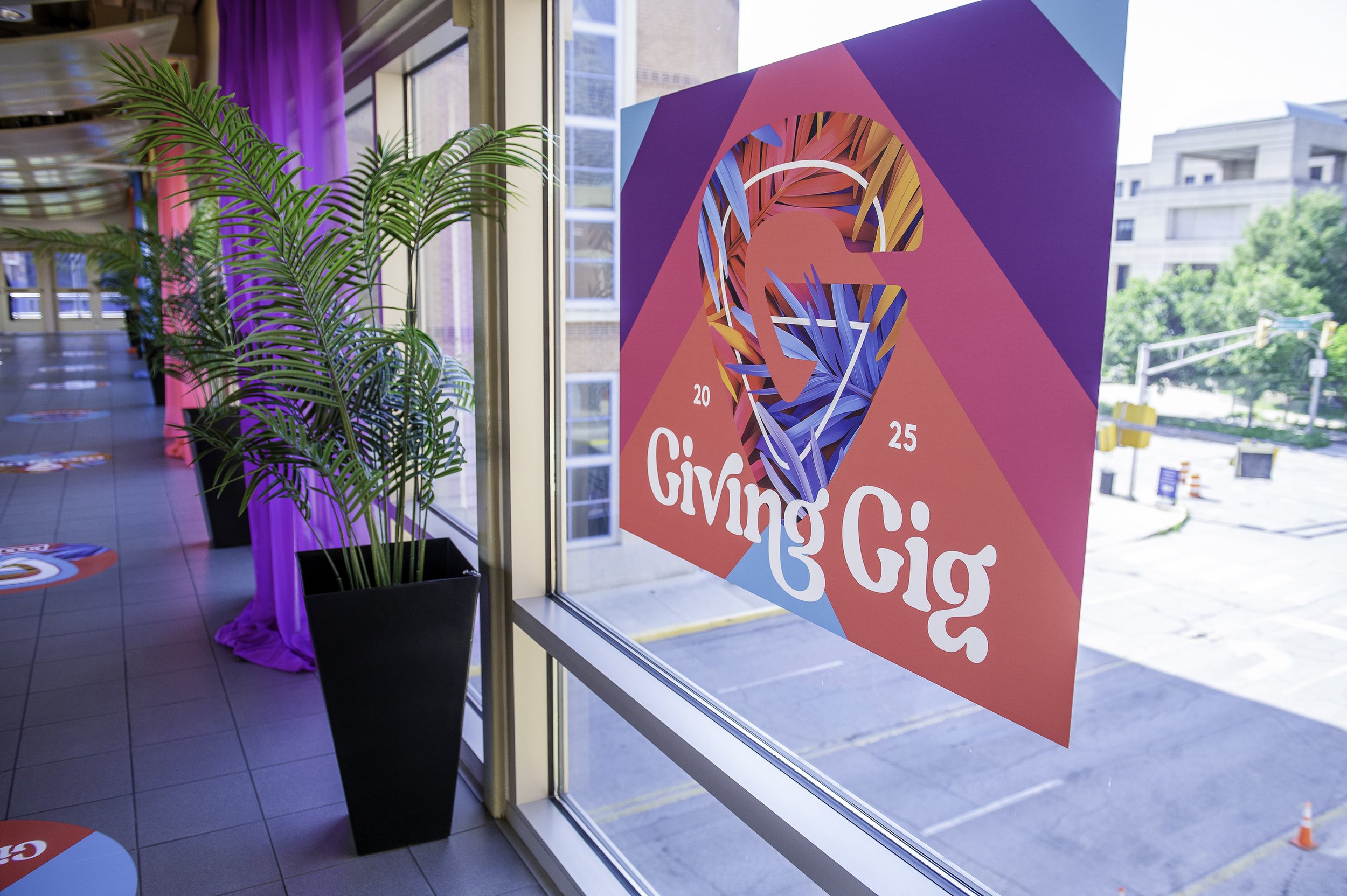 Giving Gig-1183-X5.jpg