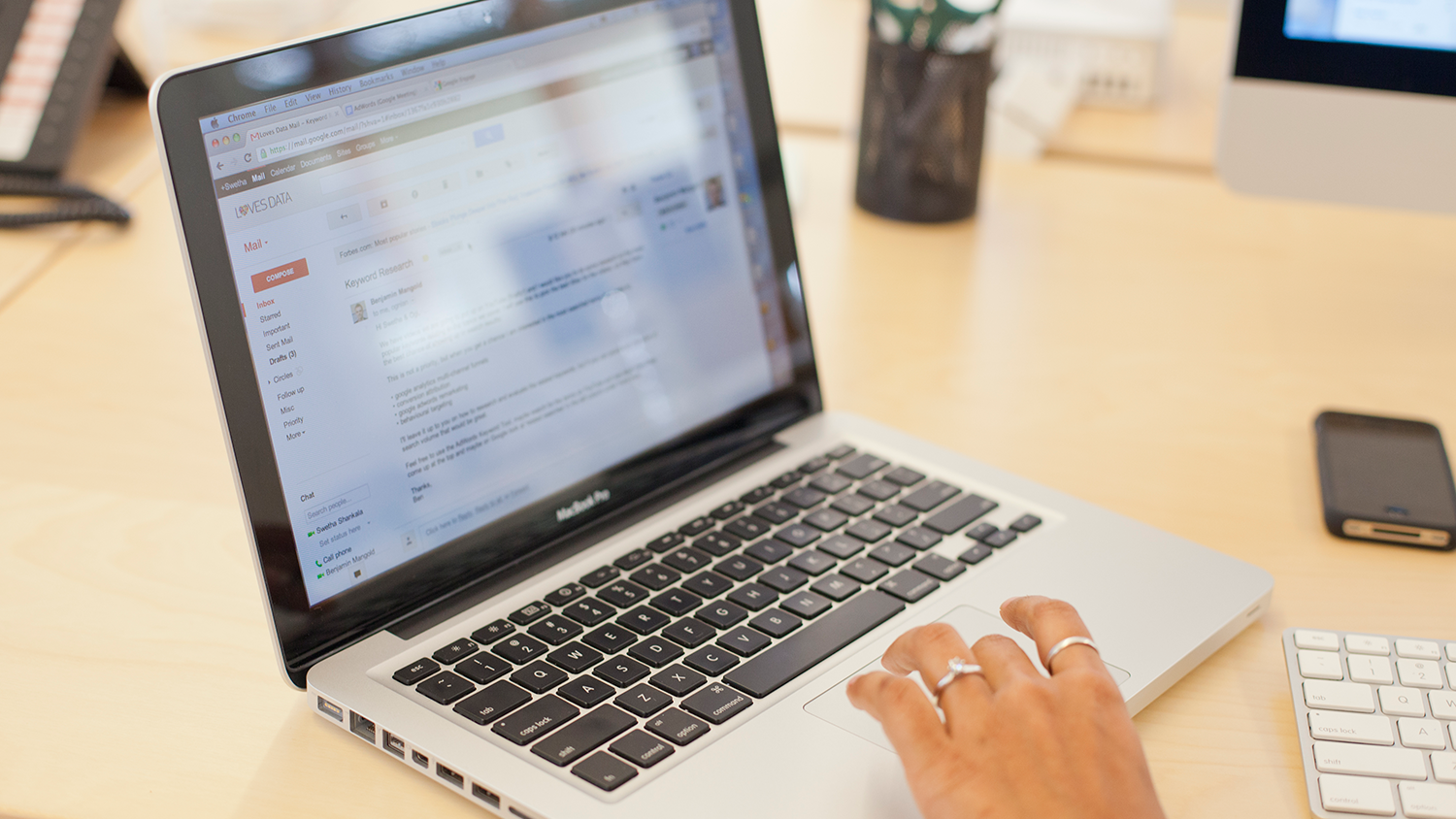 Using annotations in Google Analytics to add context