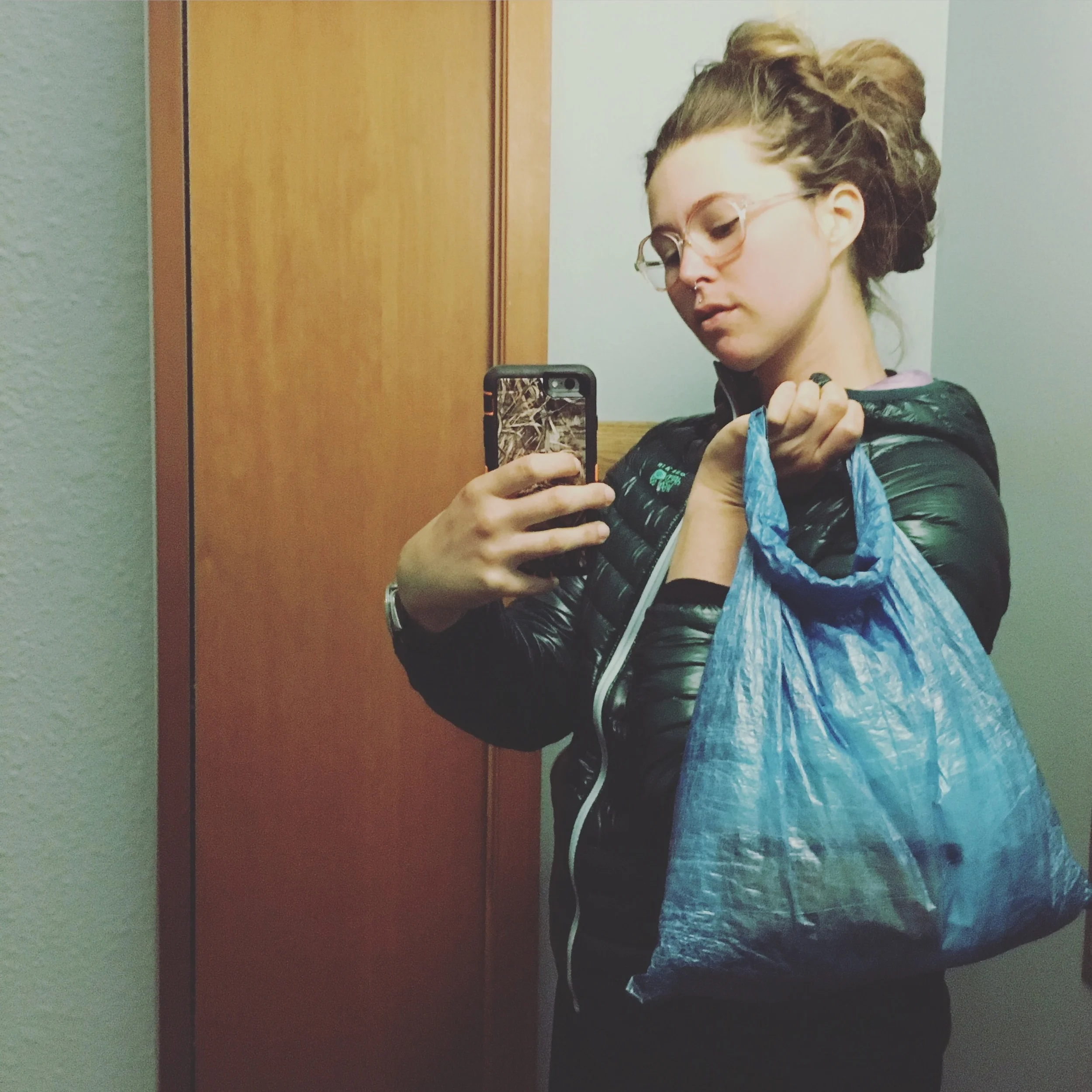 Fashionable cuben purse for town errands.