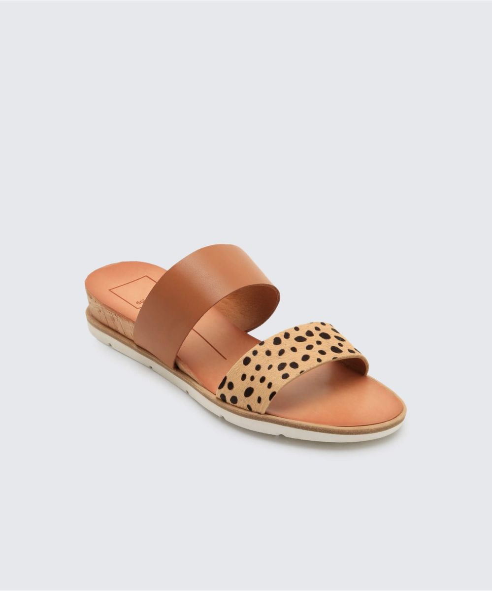 DOLCEVITA-SANDALS_VALA_LEOPARD_1200x1200.jpg