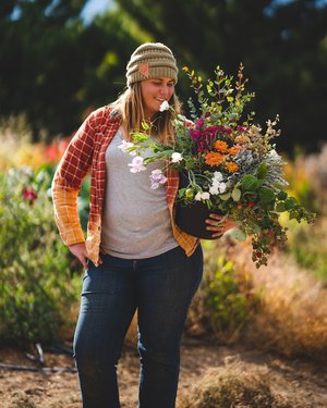 Flower Farming Business: Bouquet Subscriptions — Sierra Flower Farm