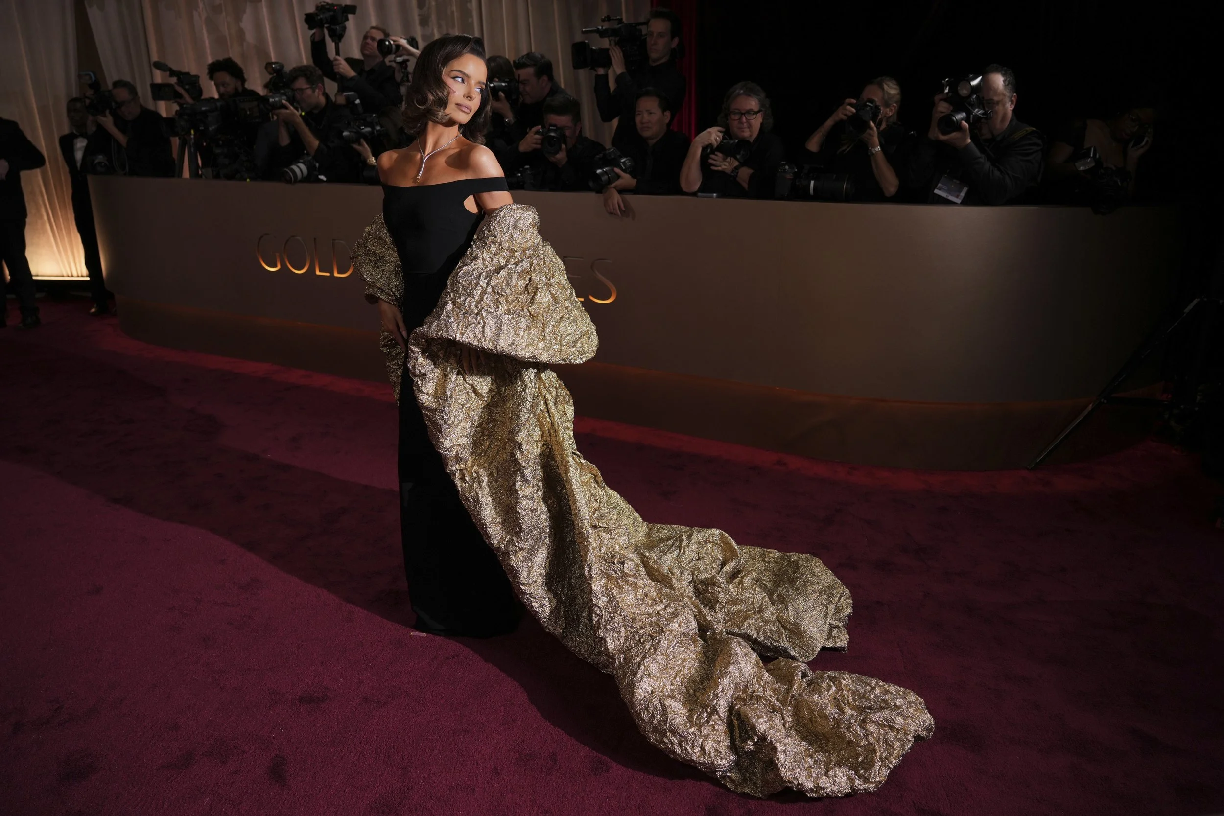  Maura Higgins arrives at the 83rd Golden Globes on Sunday, Jan. 11, 2026, at the Beverly Hilton in Beverly Hills, Calif. (Photo by Jordan Strauss/Invision/AP) 