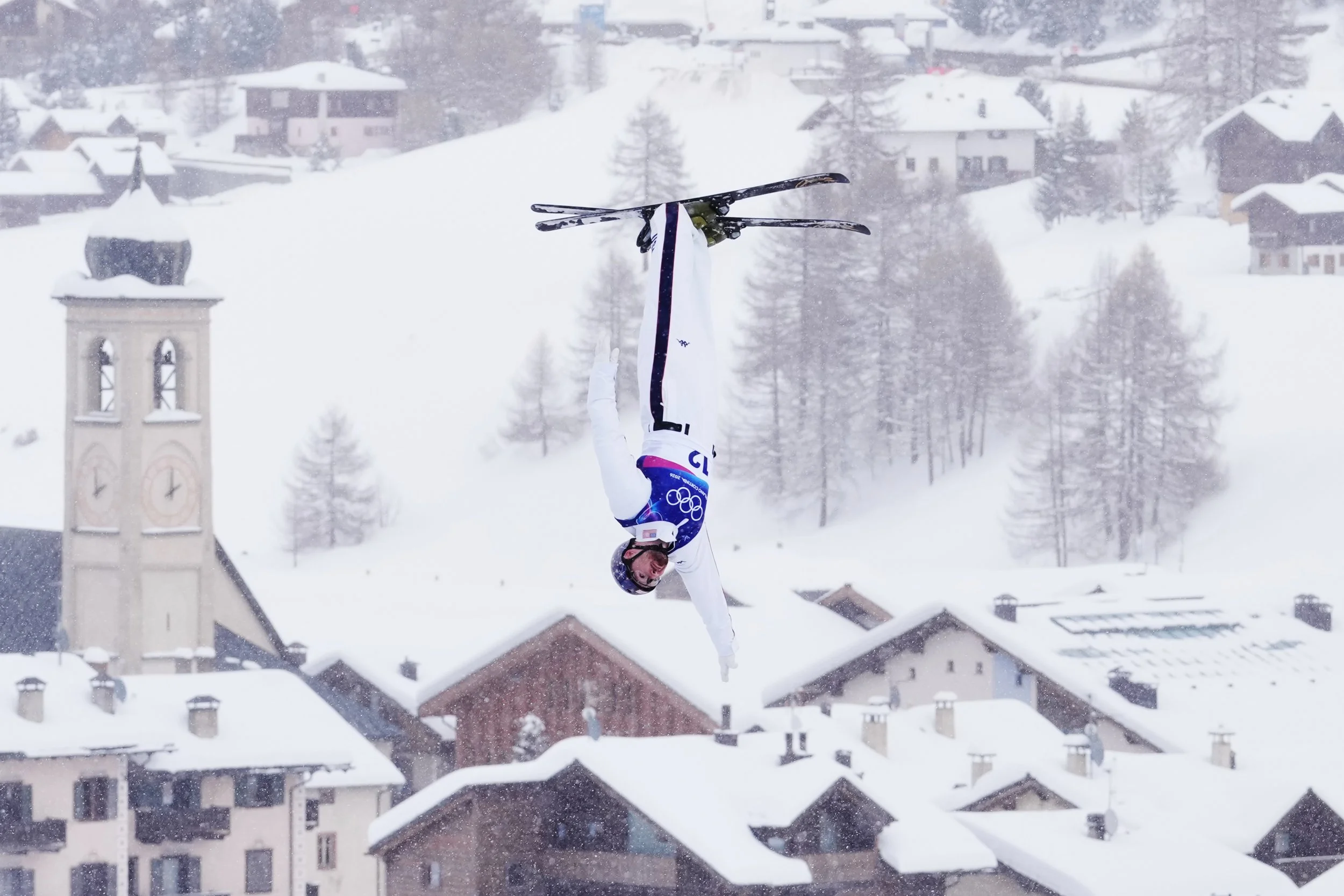  United States' Christopher Lillis competes during the men's freestyle skiing aerials finals at the 2026 Winter Olympics, in Livigno, Italy, Friday, Feb. 20, 2026. (AP Photo/Lindsey Wasson) 