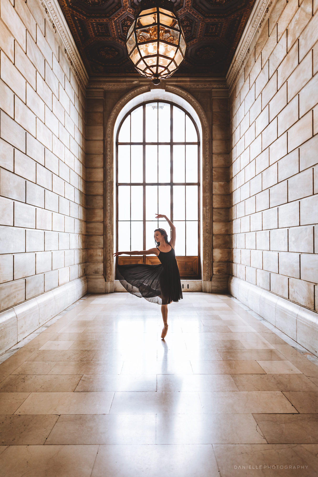 @DaniellePhotographySA_Ballerina_Photoshoot_NYPL-23-14.jpg