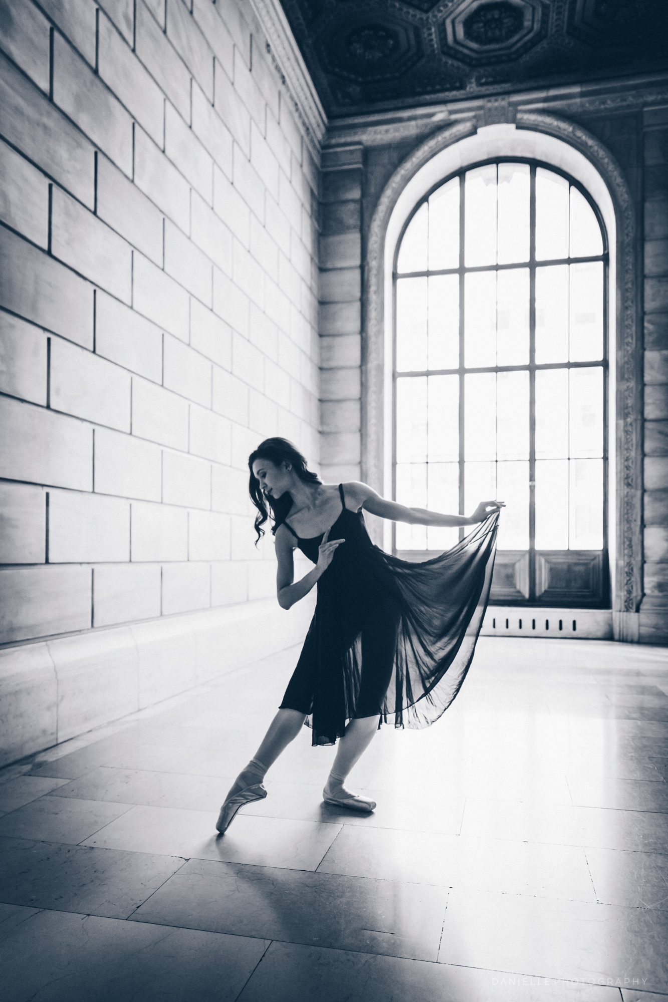 @DaniellePhotographySA_Ballerina_Photoshoot_NYPL-23-23.jpg