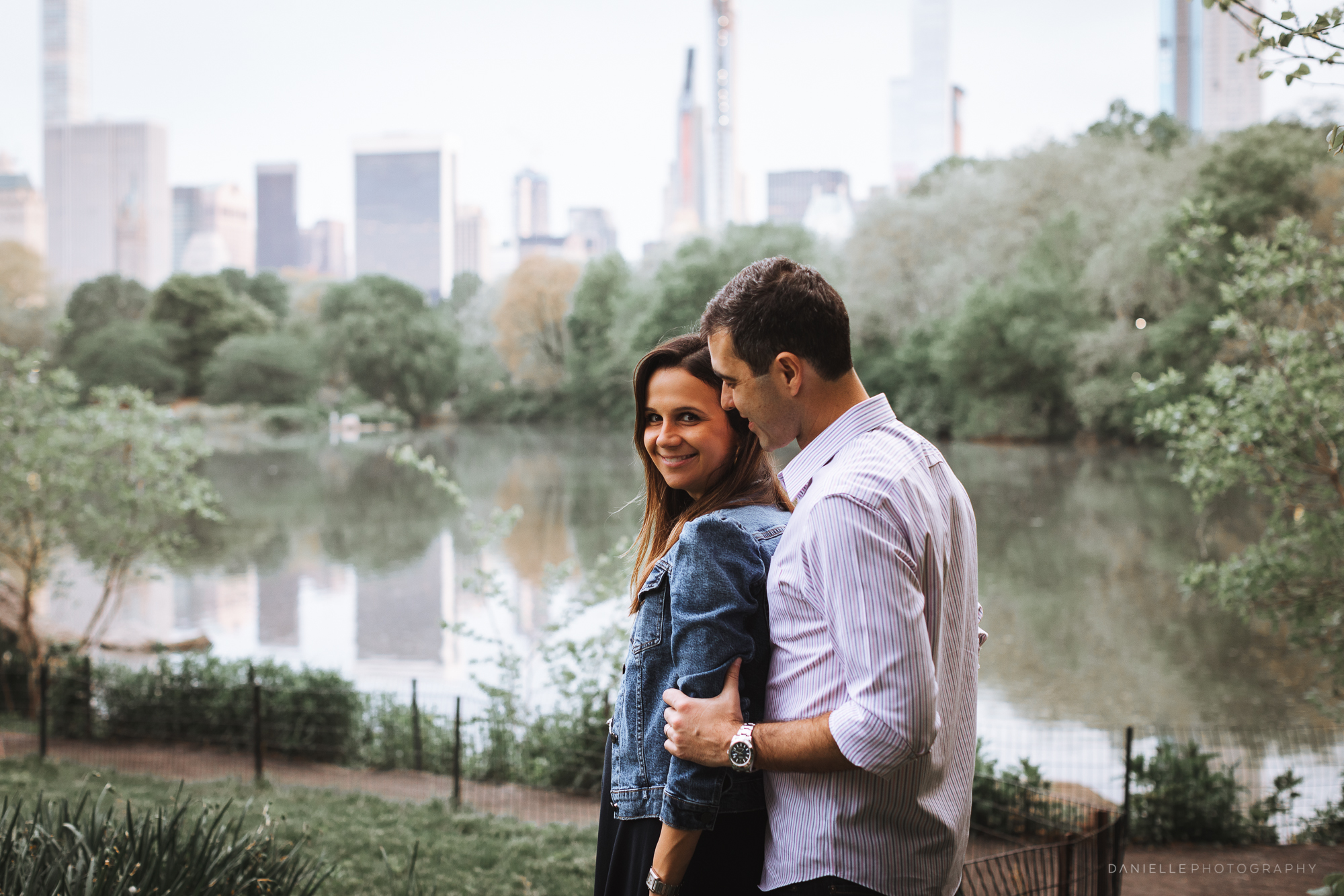 Maternity Photos in Central Park by @DaniellePhotographySa