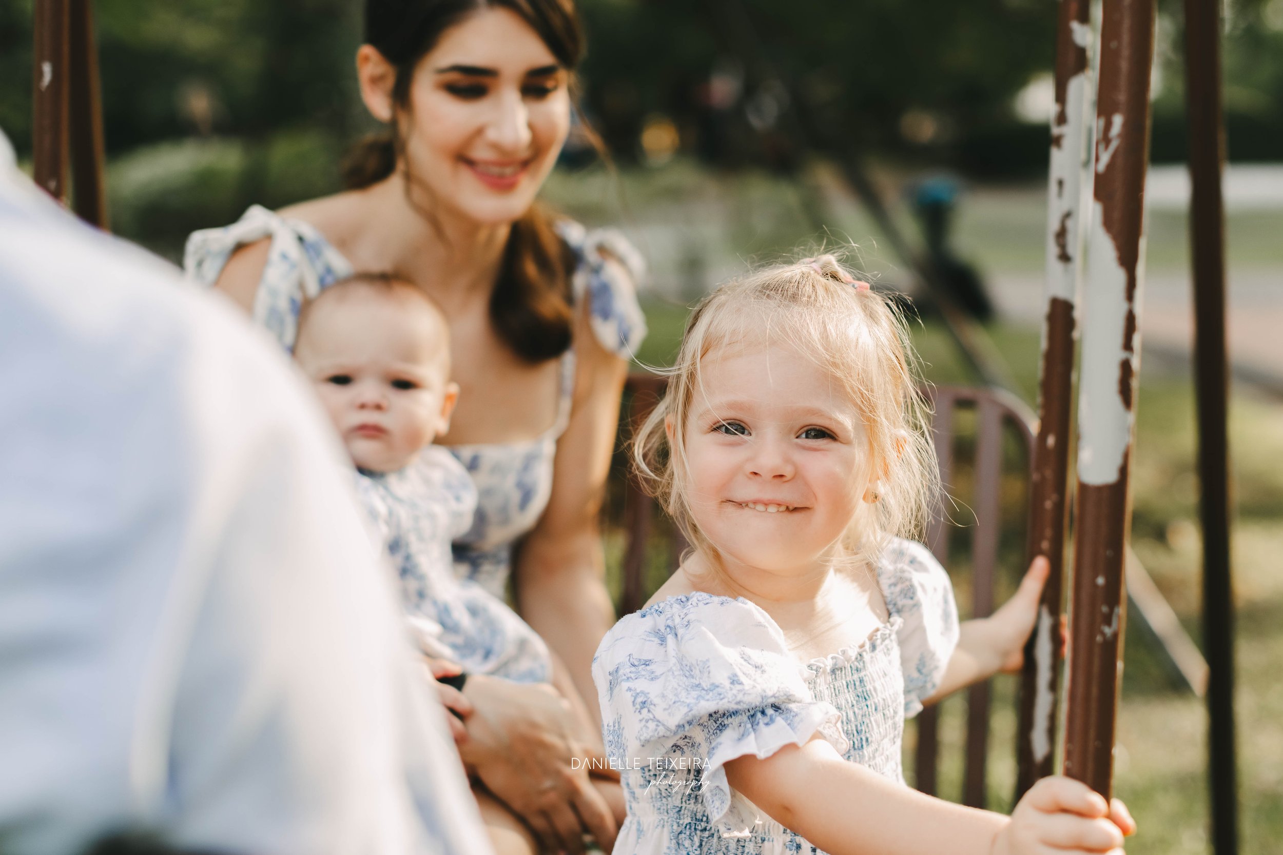 @DanielleTeixeira_Family_Photoshoot_Fort_Canning_Park_Miriam-147.jpg