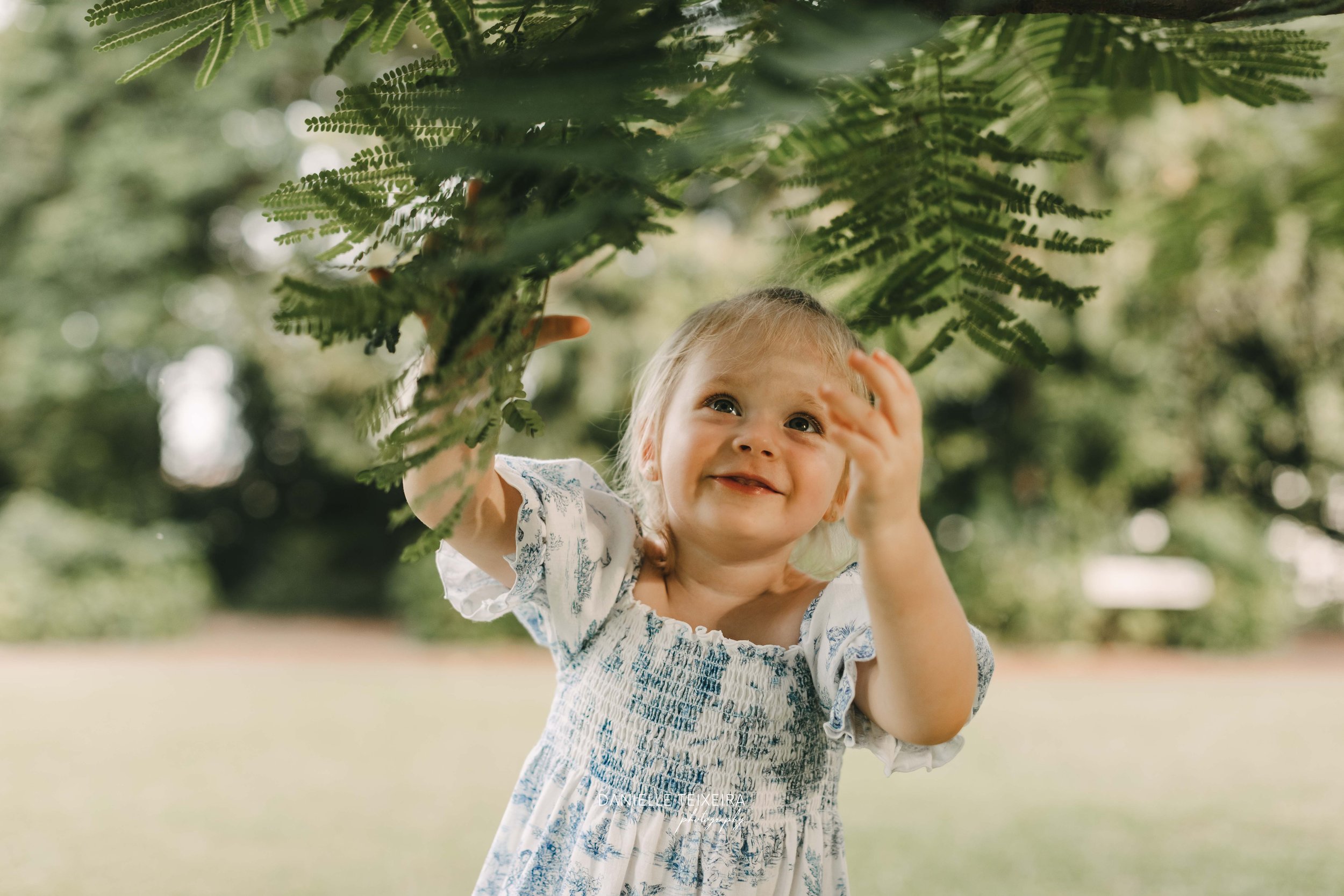 @DanielleTeixeira_Family_Photoshoot_Fort_Canning_Park_Miriam-163.jpg