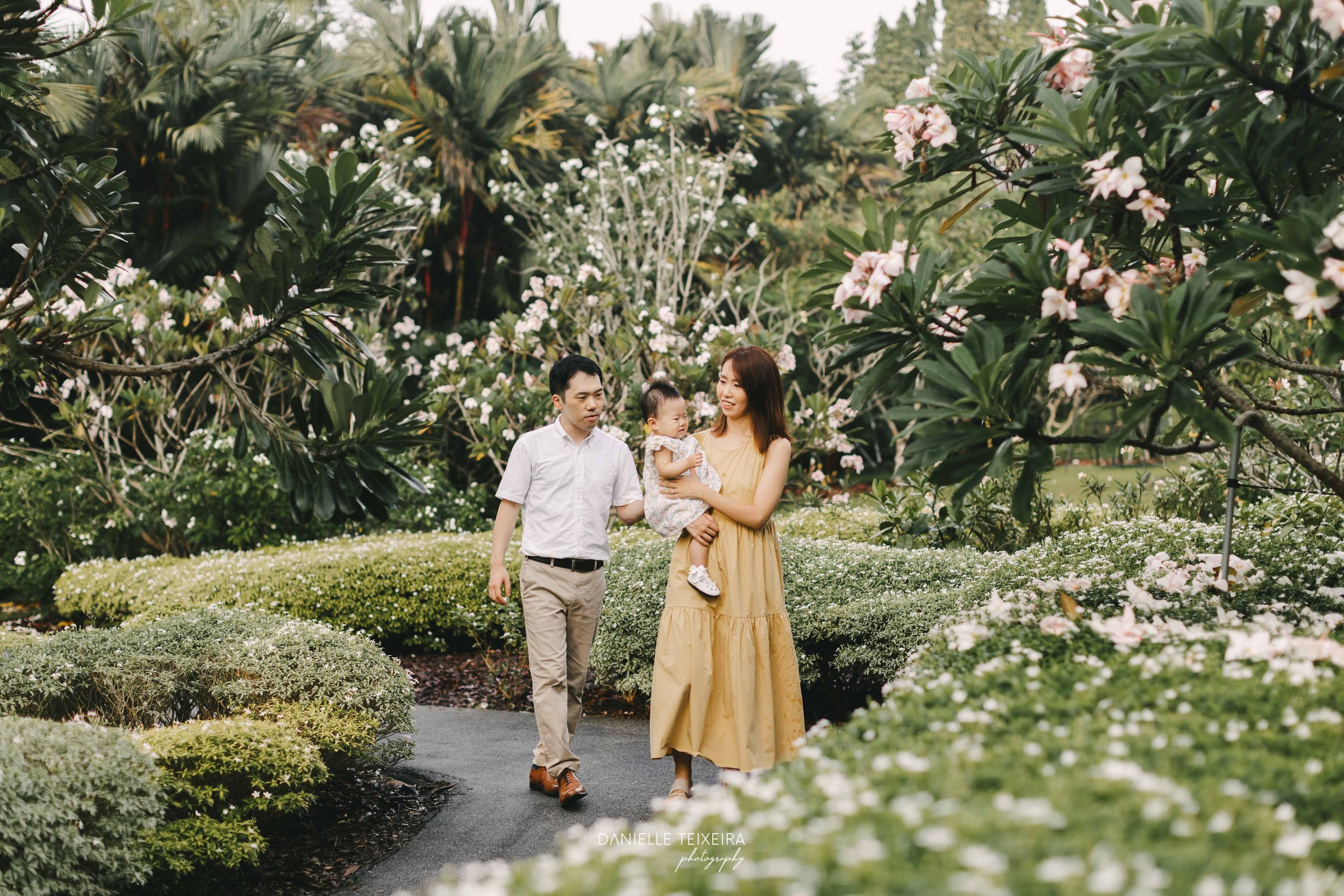 @DanielleTeixeira_Family_Photoshoot_Botanic_Gardens_Singapore_Rie-63.jpg