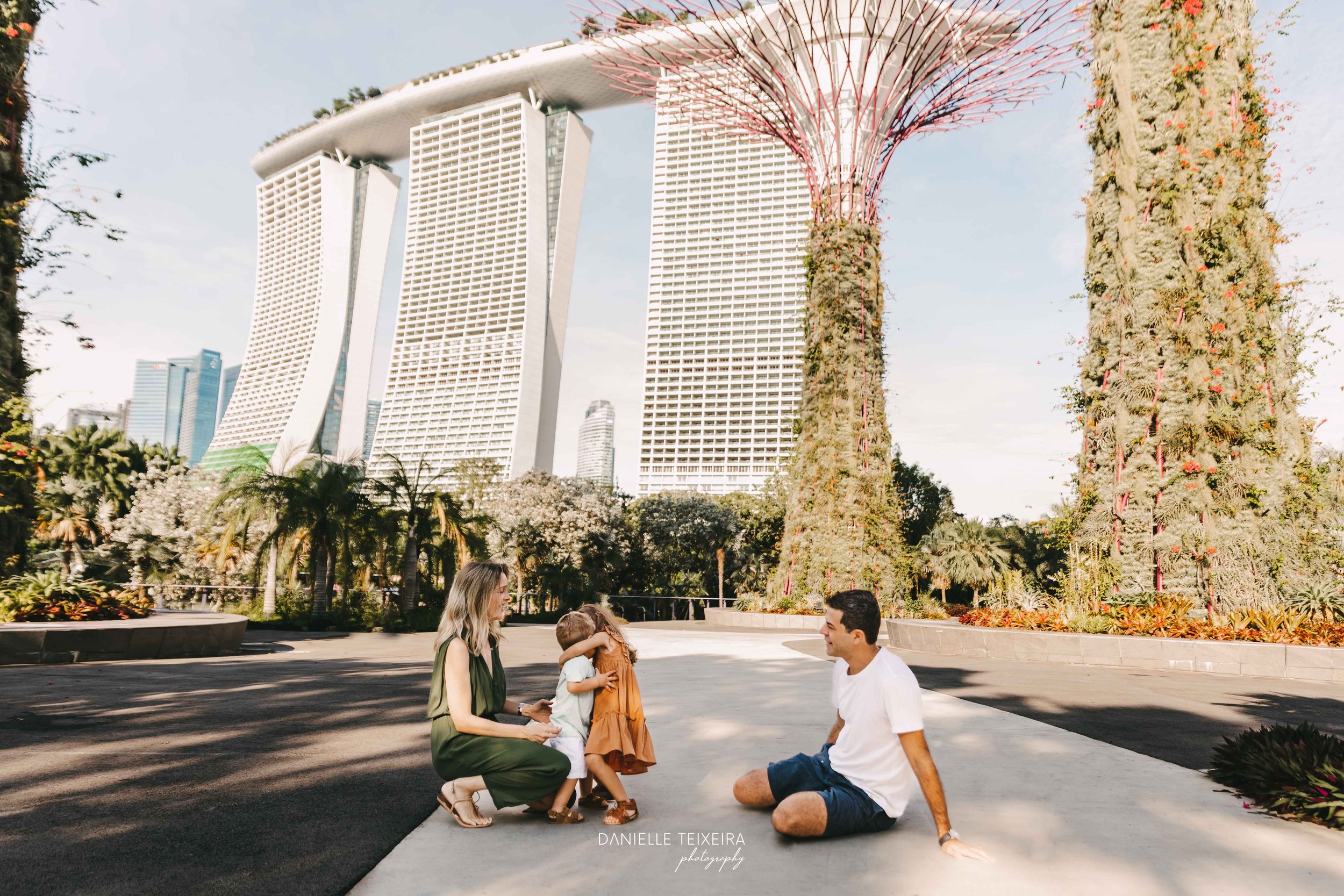 @DanielleTeixeira_Family_Photoshoot_Gardens_By_The_Bay_Singapore_Raquel-4.jpg