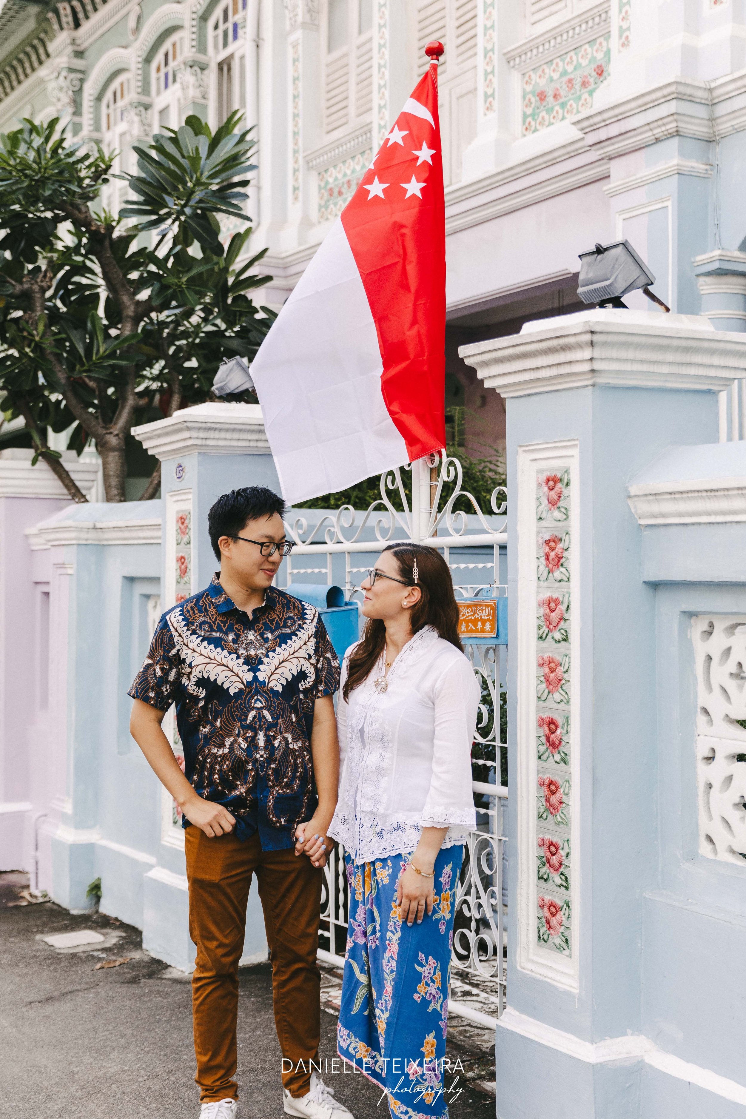 @DanielleTeixeira_Couple_Photoshoot_Peranakan_Houses_Singapore_Fiel-10.jpg