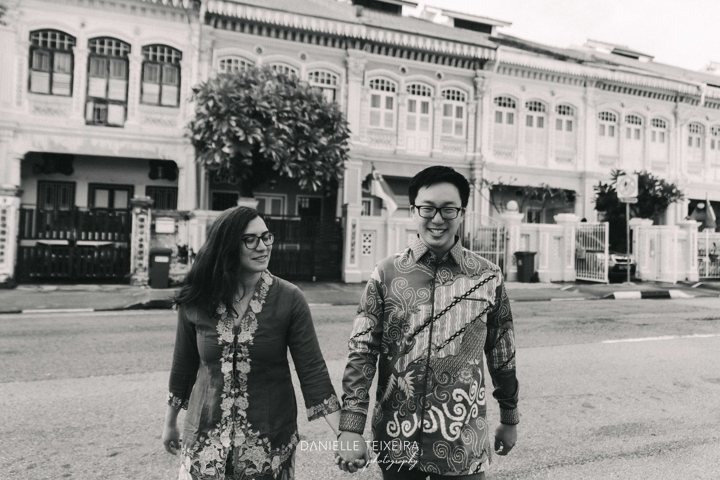 @DanielleTeixeira_Couple_Photoshoot_Peranakan_Houses_Singapore_Fiel-65.jpg