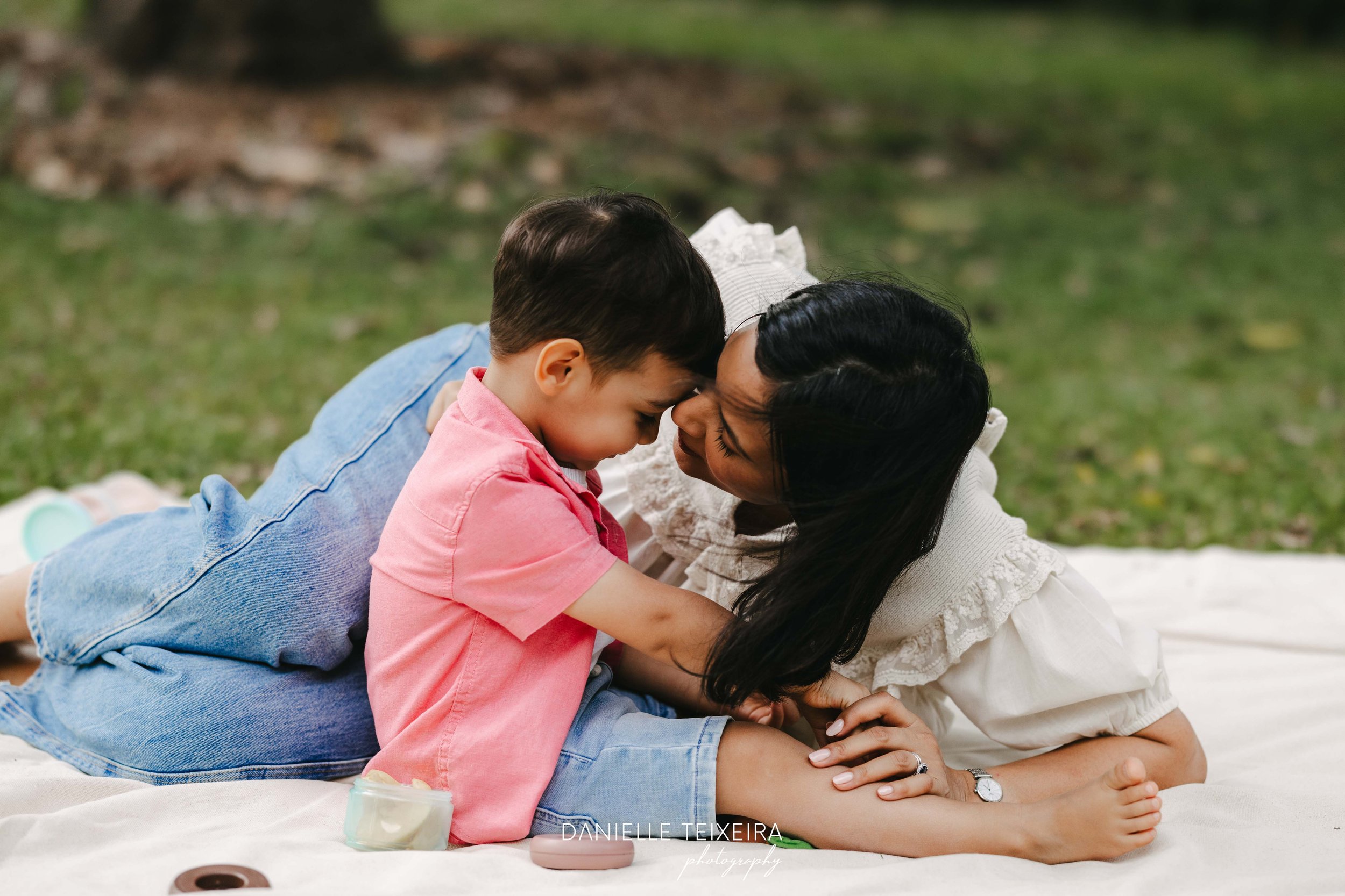 @DanielleTeixeira_Family_Photoshoot_Fort_Canning_Park_Reena-153.jpg