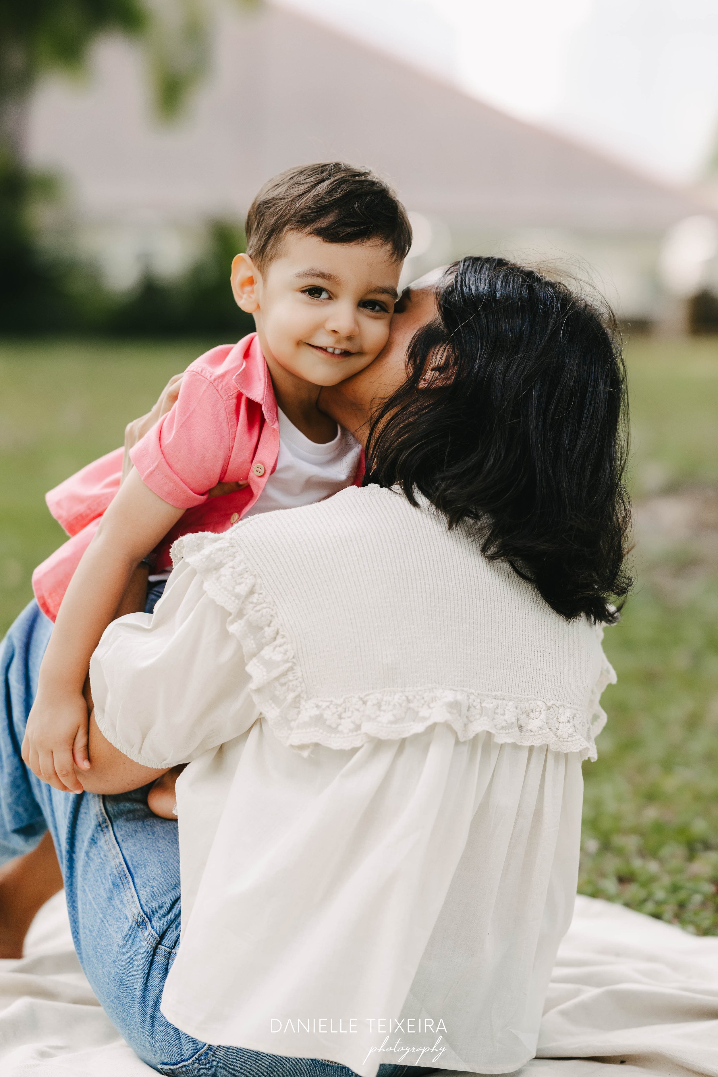 @DanielleTeixeira_Family_Photoshoot_Fort_Canning_Park_Reena-166.jpg