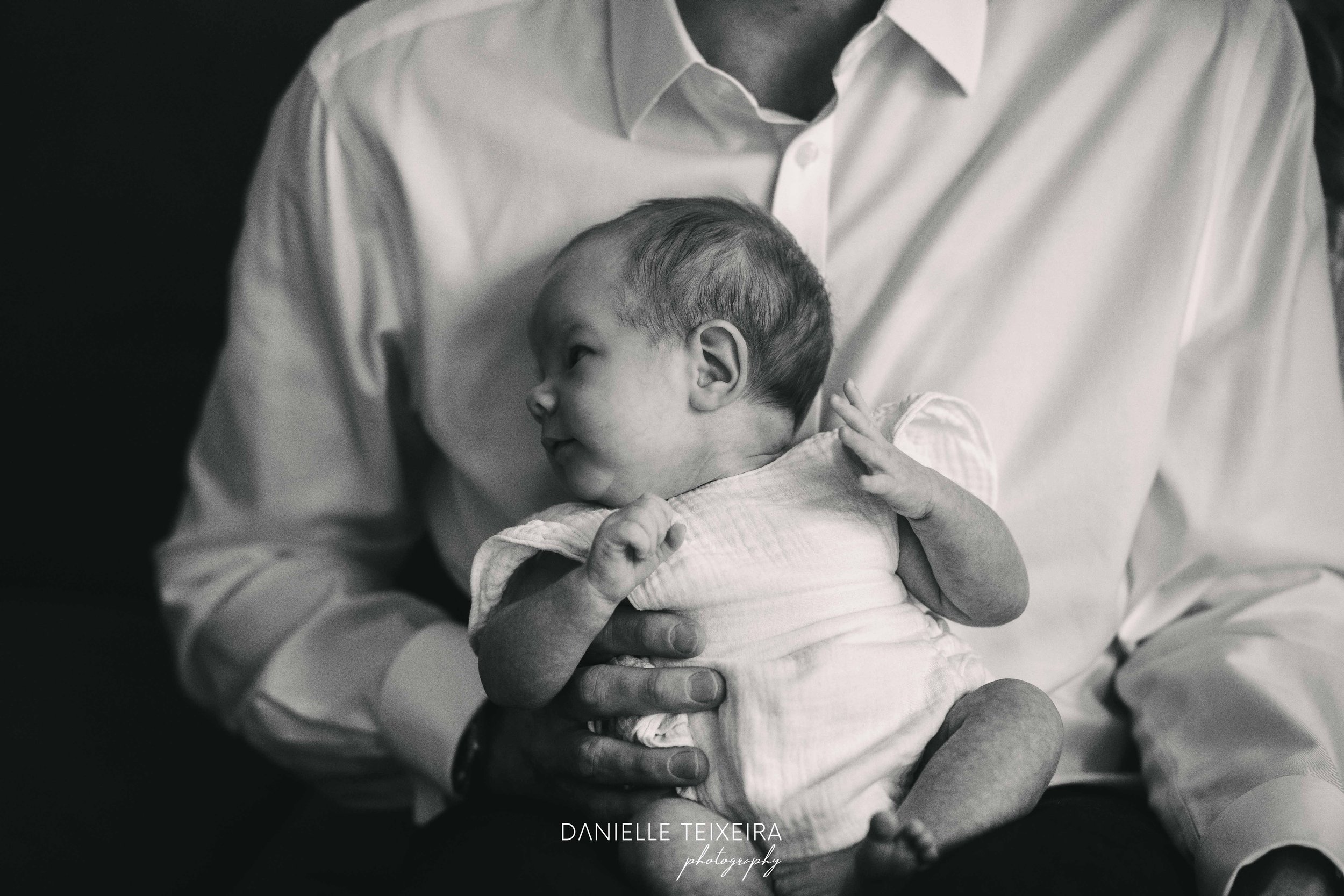 @DanielleTeixeira_In-Home_Newborn_Family_Photos_Singapore_Kathryn-24.jpg