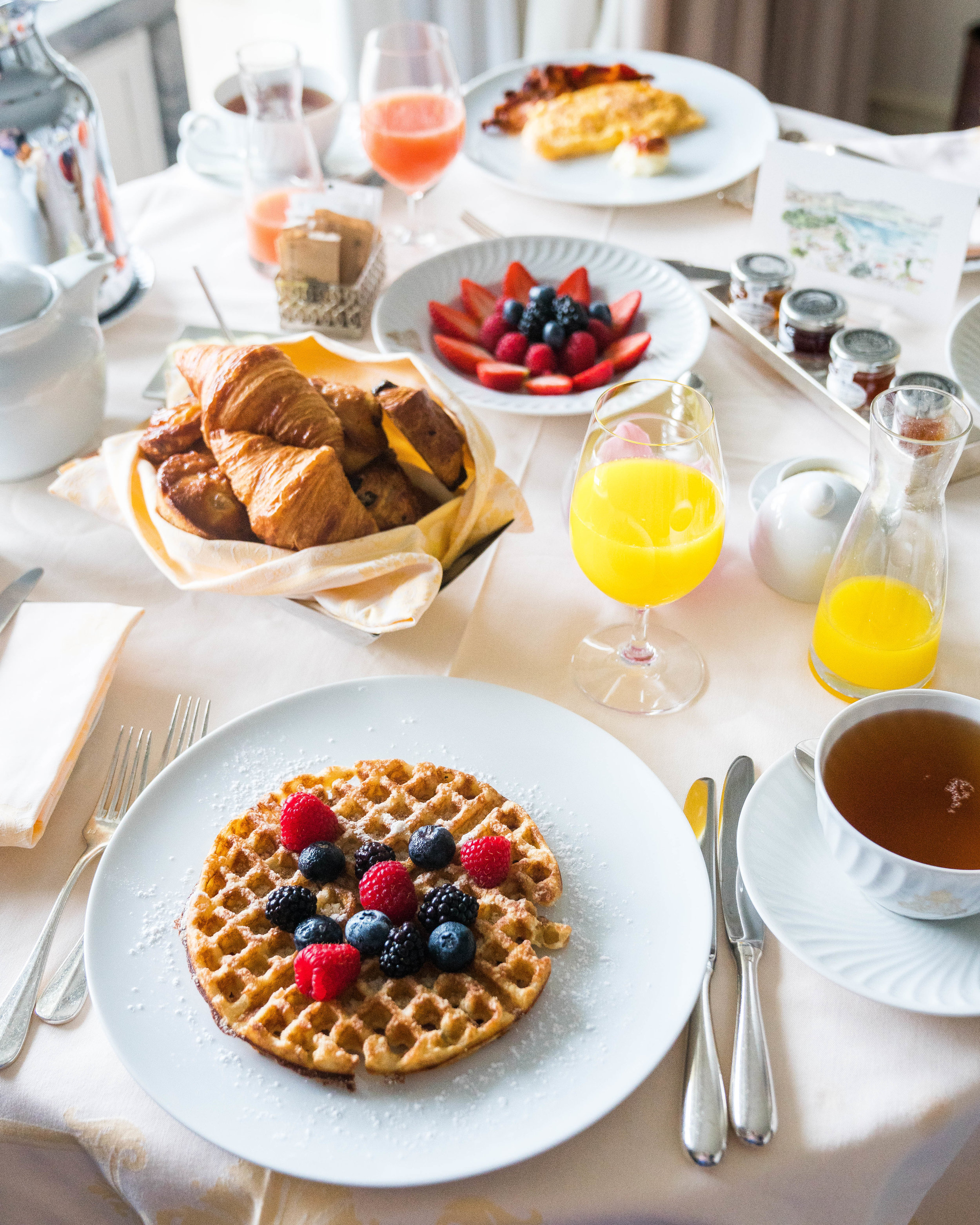 in-room breakfast