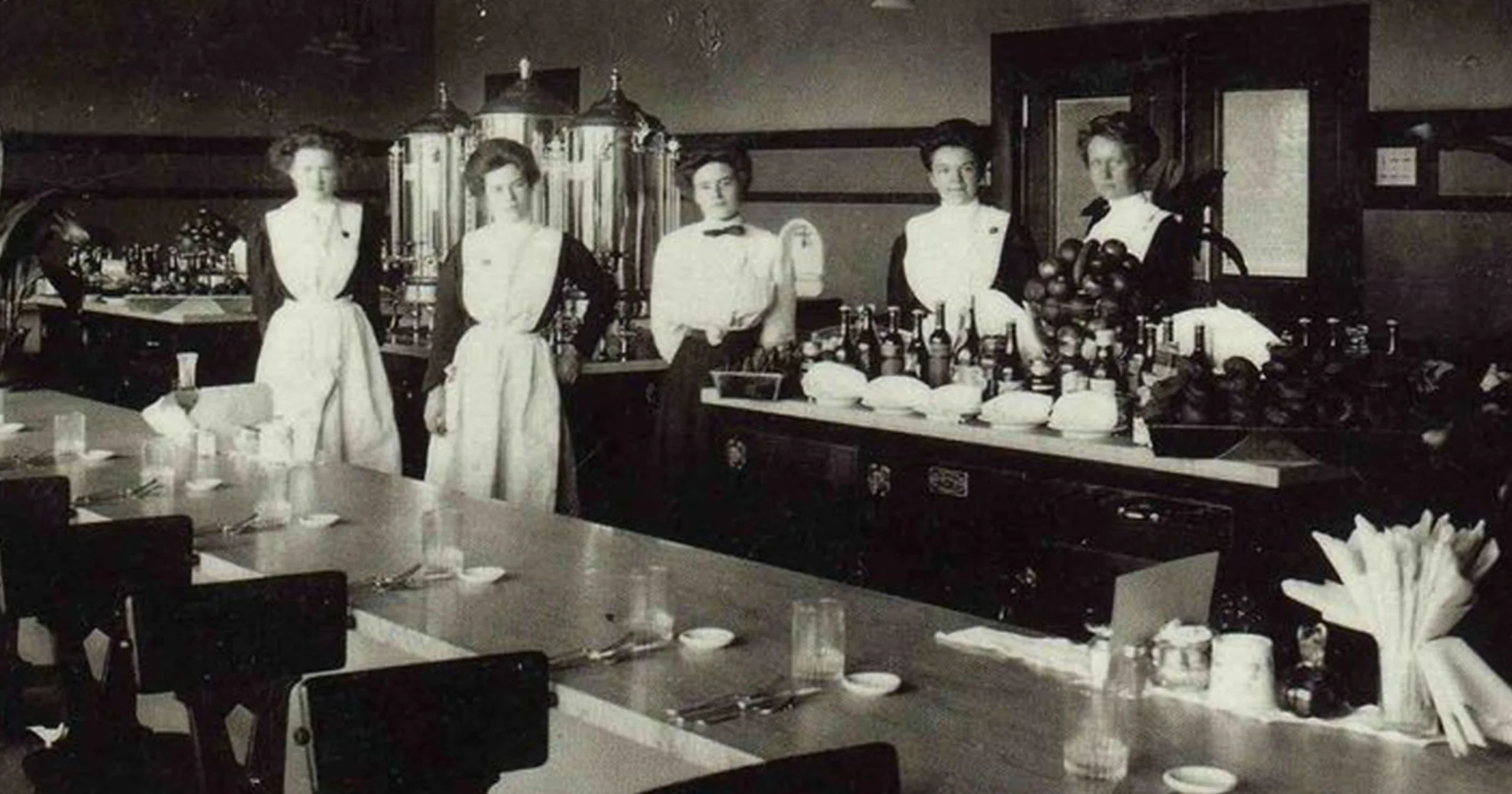 harvey girl restaurant.jpg