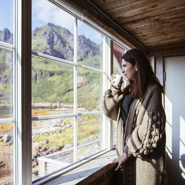 Coffee with a view in northern Norway, wearing my dearest woolen sweater, hand-knitted by my best friend @ficaa_balancan 's mom especially for me ❤️ (she takes limited custom orders, too).
.
.
.
#hygge #slowliving #embracingslowerlife #theartofslowli