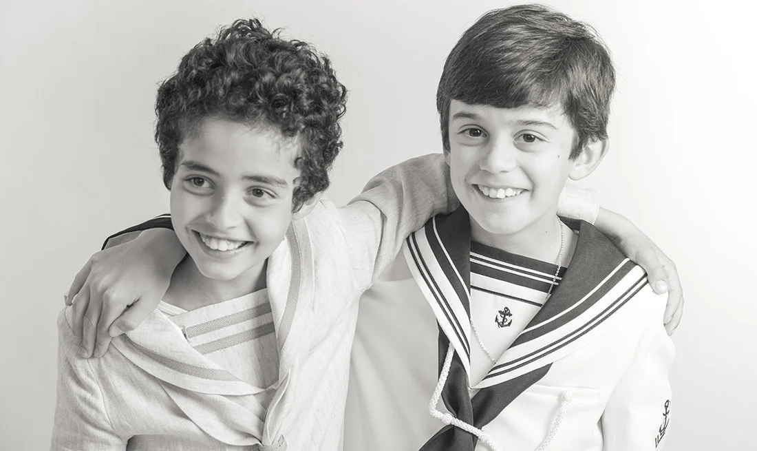 Niños de comunión marineros