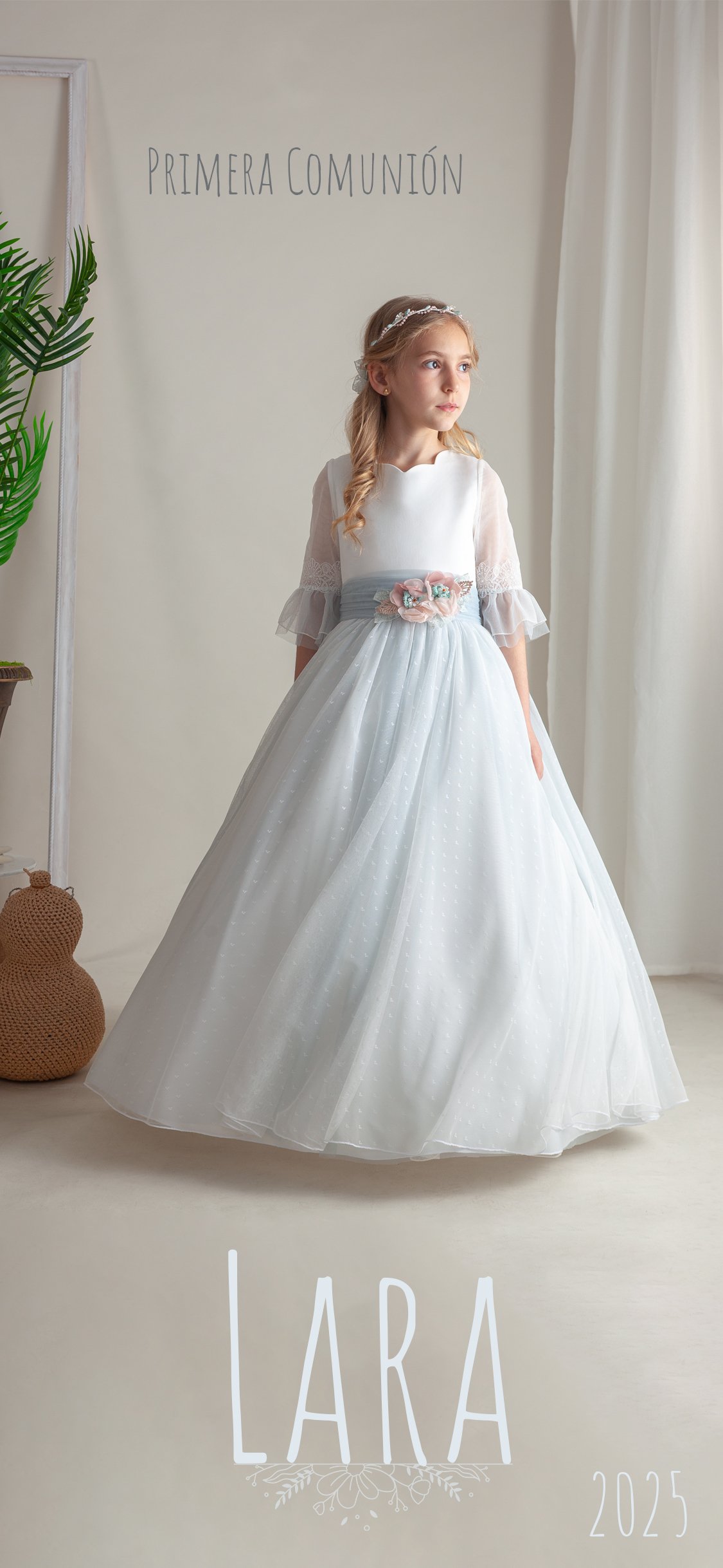 Lara_mobile copy.jpg