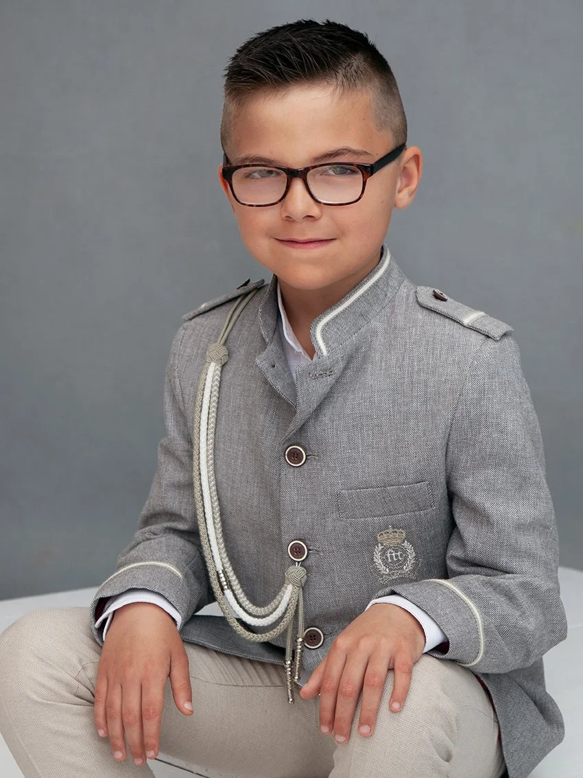 Foto de niño de comunión