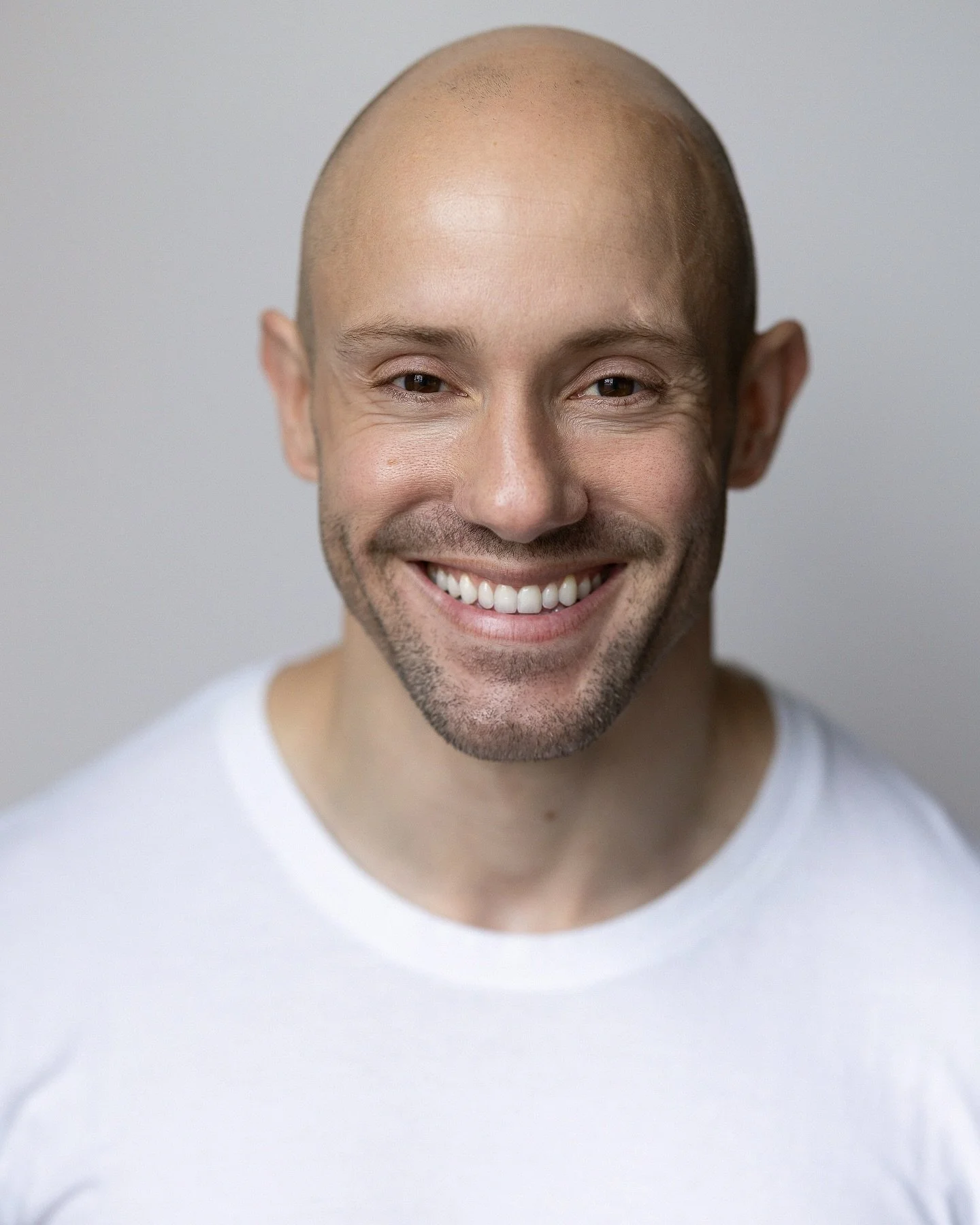 #headshot #headshots #actor #manchesterheadshots #actorheadshots #tv #drama #mood #smile #portrait #warm #gritty #casting #acting #photography #actinglife #actorlife #audition #actors