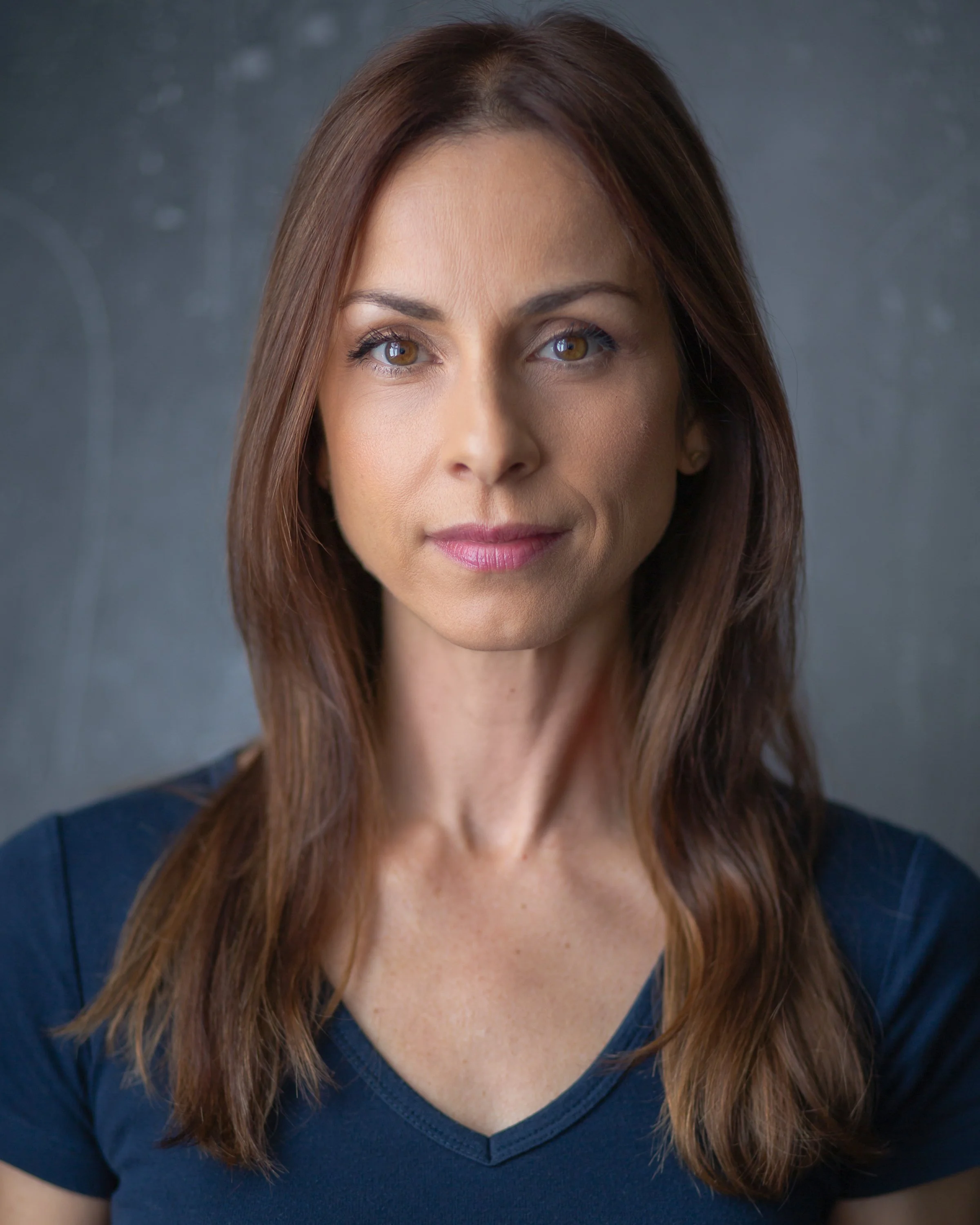 LINDSAY ARMAOU