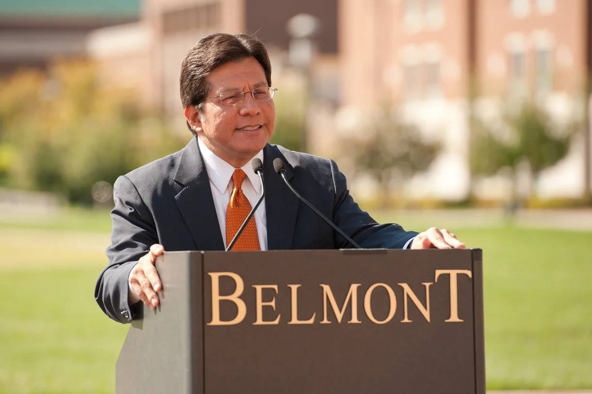 AlbertoGonzales1.jpg
