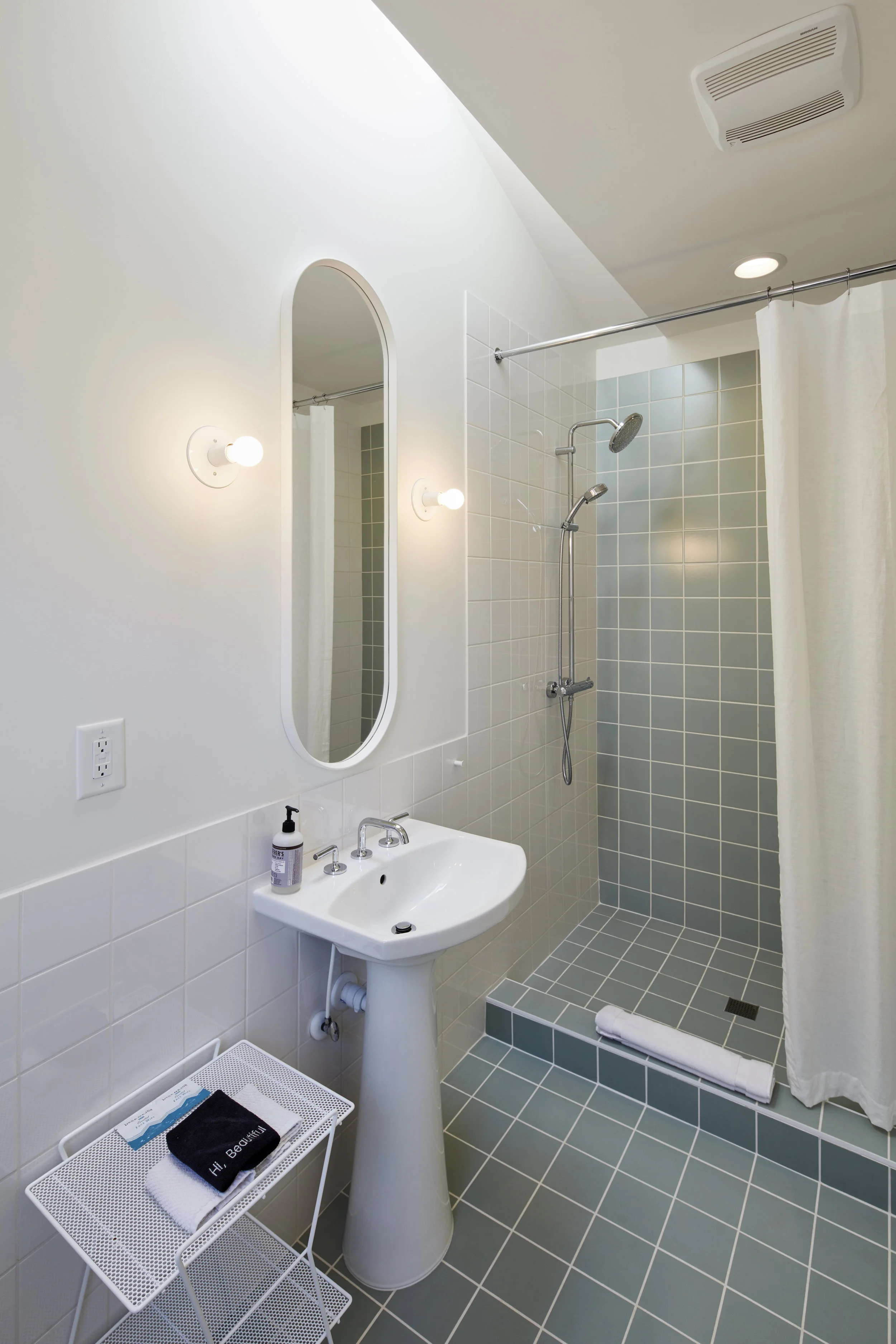 7 balcony king - GuestHouse_Rooms-0350.jpg